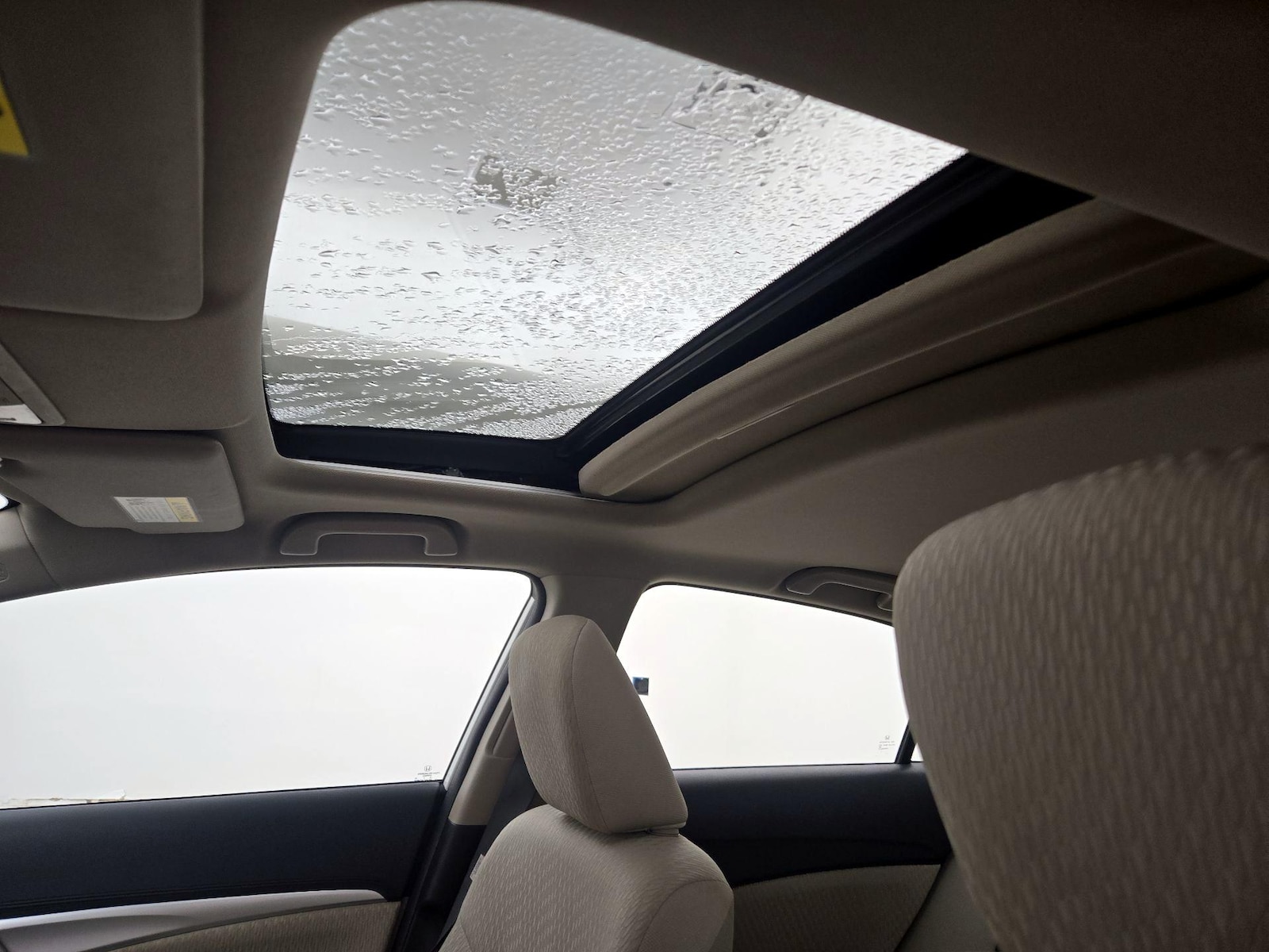 Sunroof(s) & Overhead Airbags