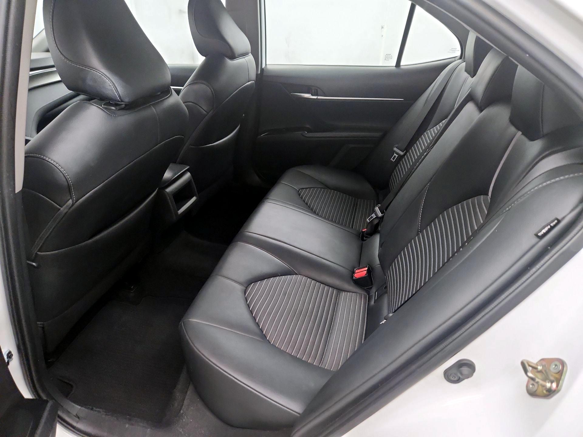 Thumbnail: 2019 Toyota Camry - 19