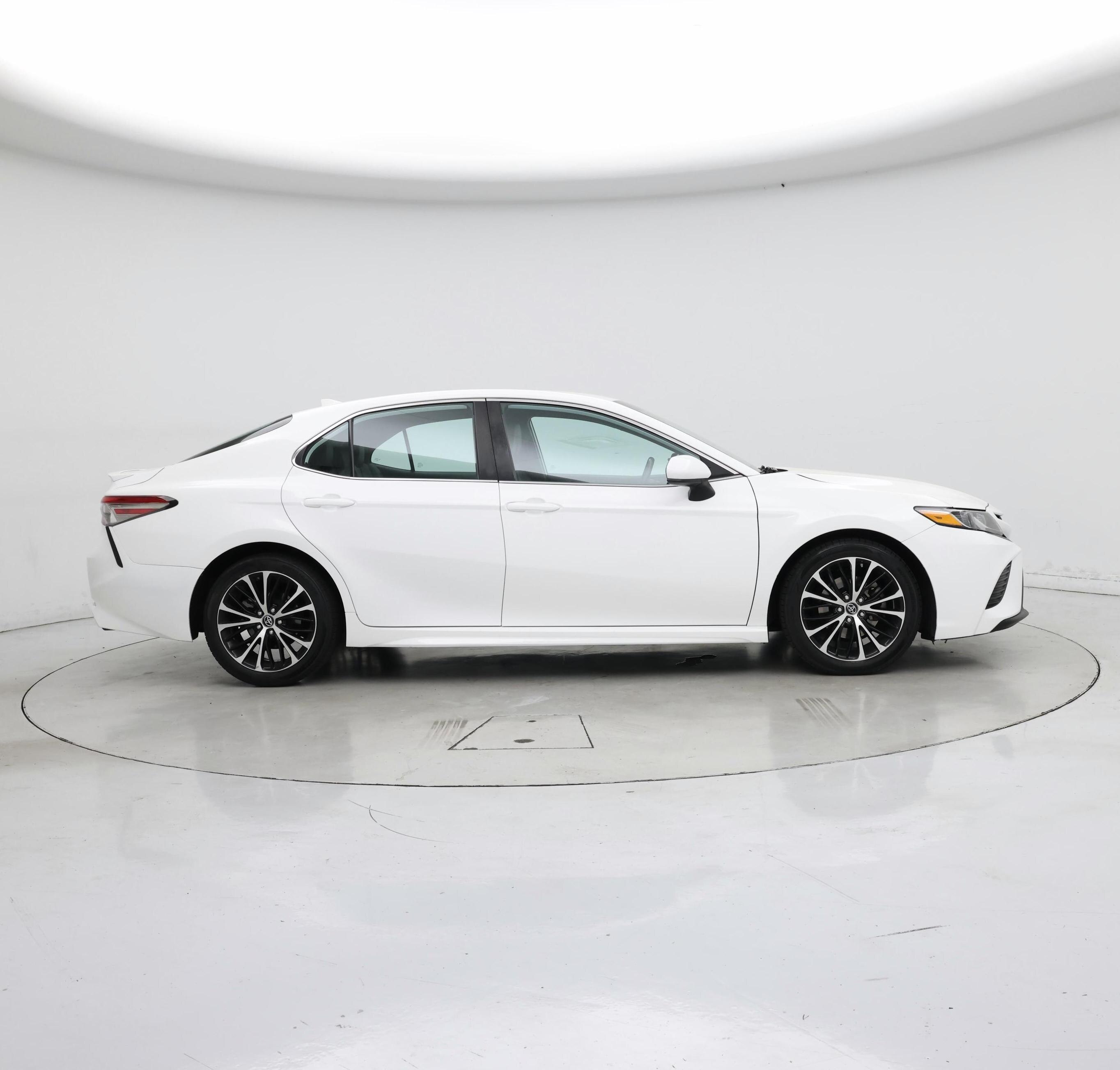 Thumbnail: 2019 Toyota Camry - 7