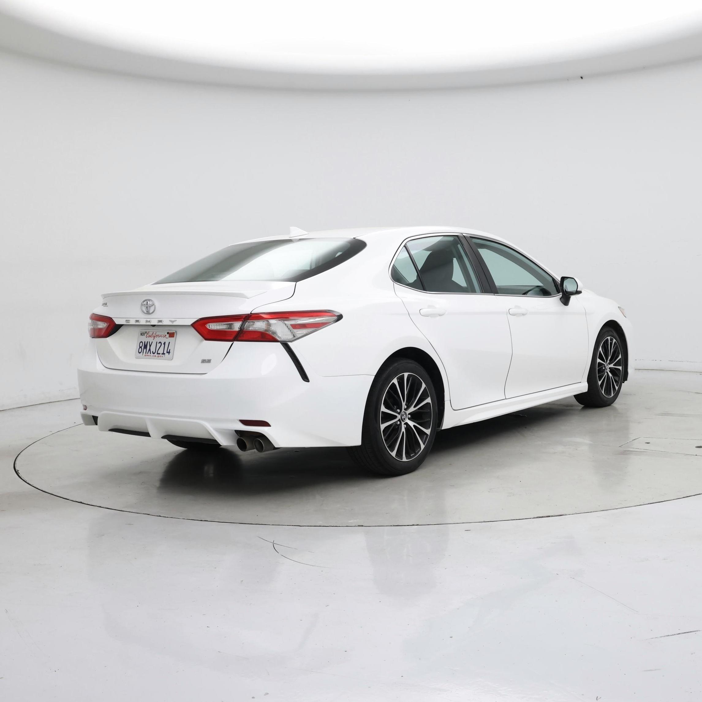 Thumbnail: 2019 Toyota Camry - 8