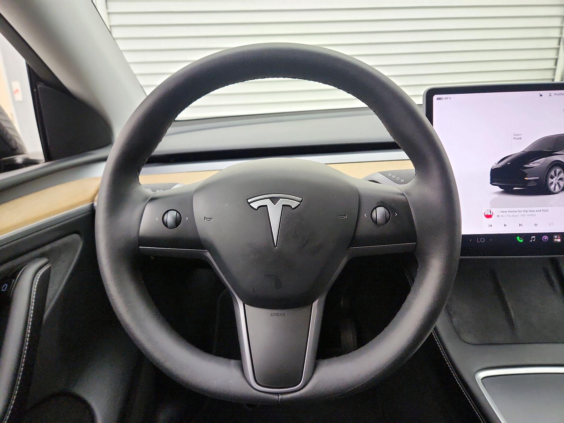 Thumbnail: 2023 Tesla Model Y - 10