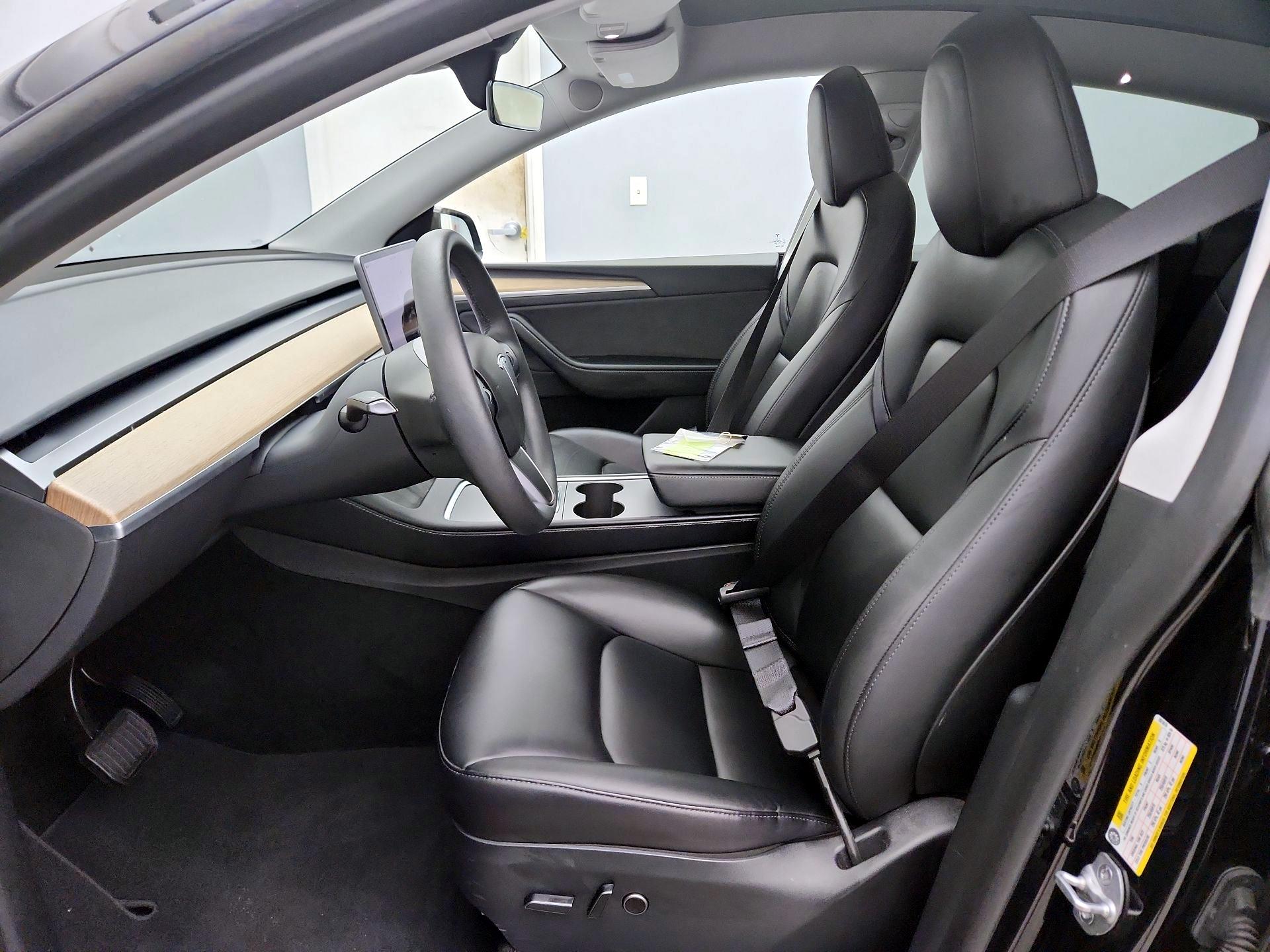 Thumbnail: 2023 Tesla Model Y - 11