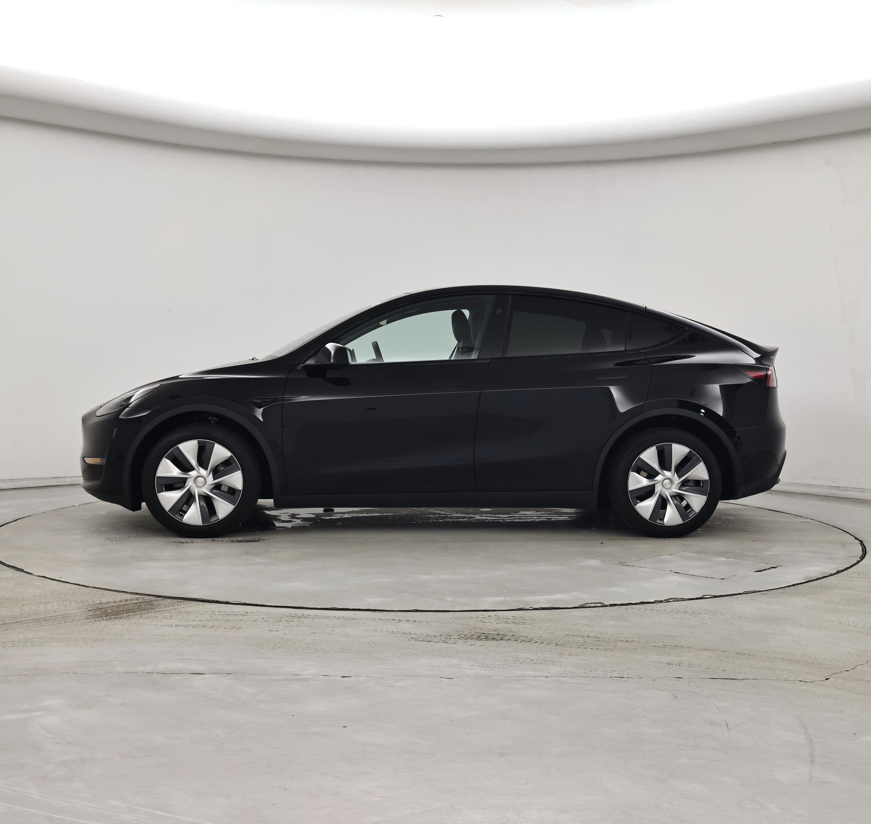 Thumbnail: 2023 Tesla Model Y - 3