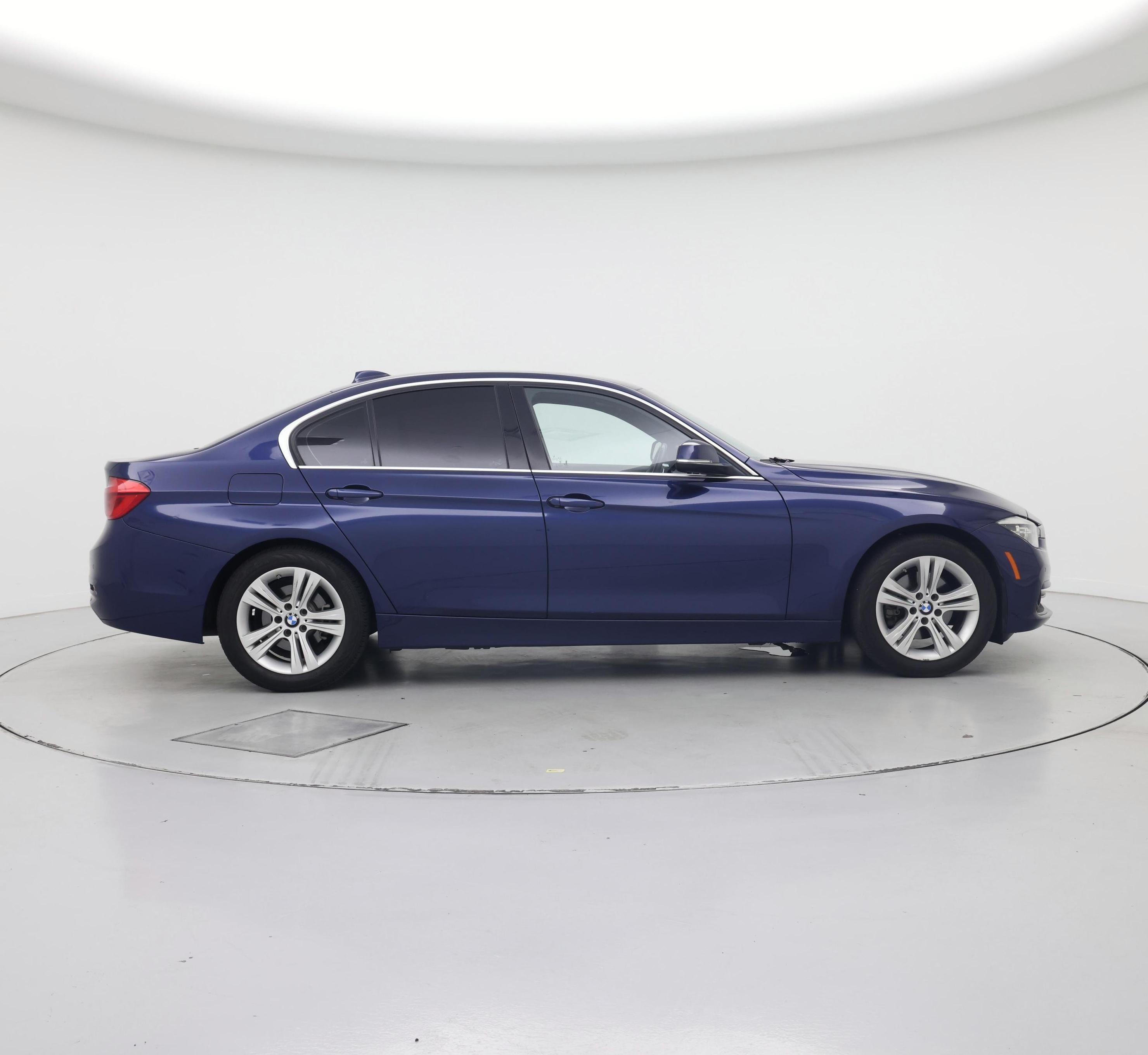 Thumbnail: 2018 BMW 3 Series - 7