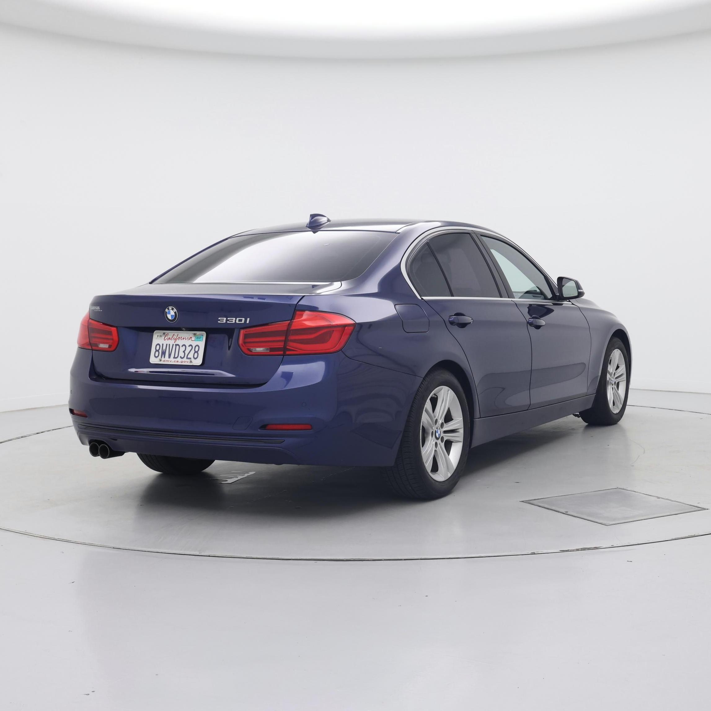 Thumbnail: 2018 BMW 3 Series - 8