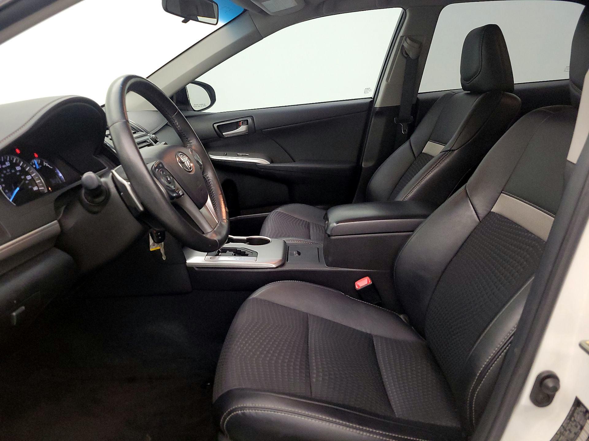 Thumbnail: 2014 Toyota Camry - 11