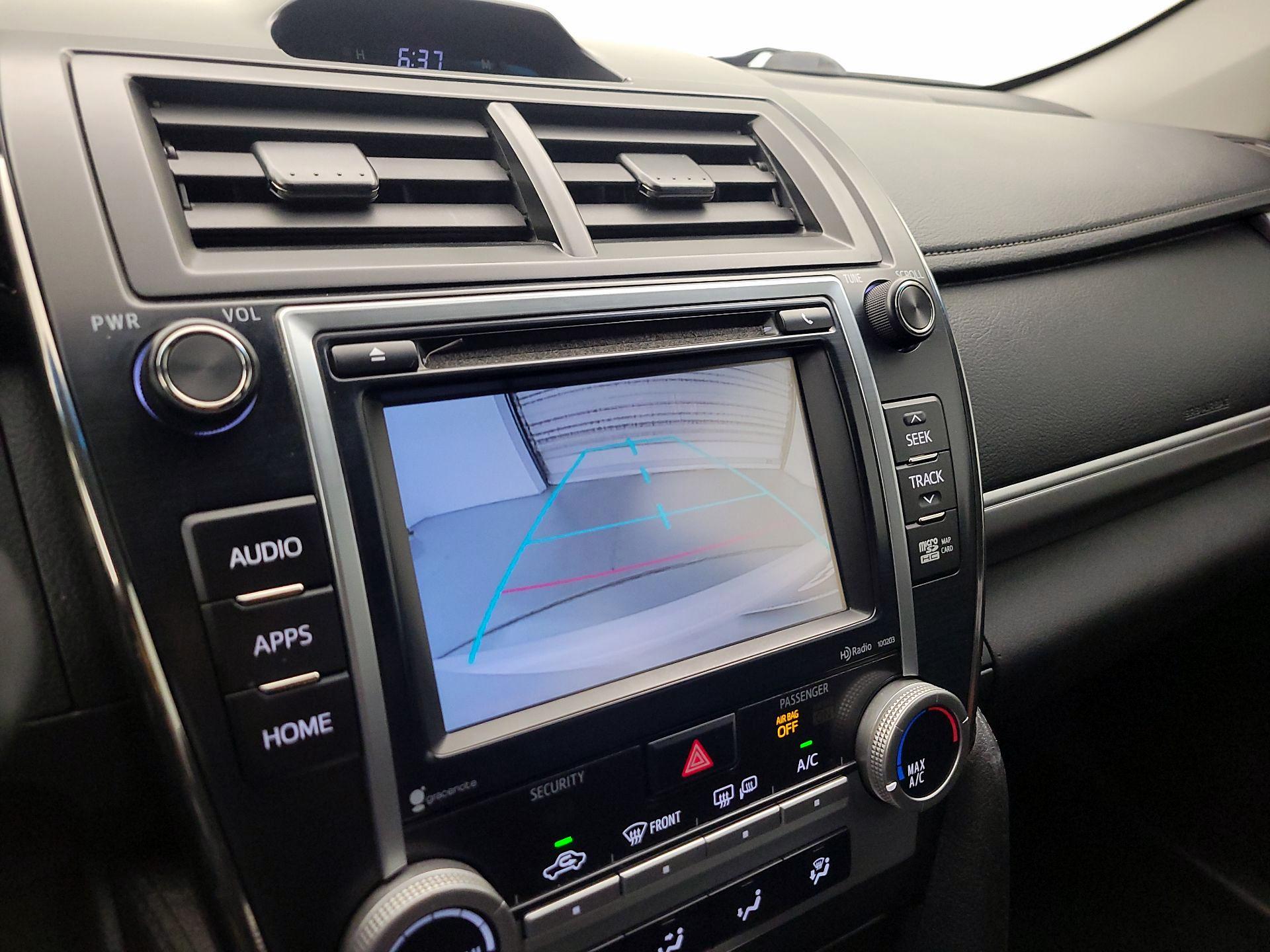 Thumbnail: 2014 Toyota Camry - 14