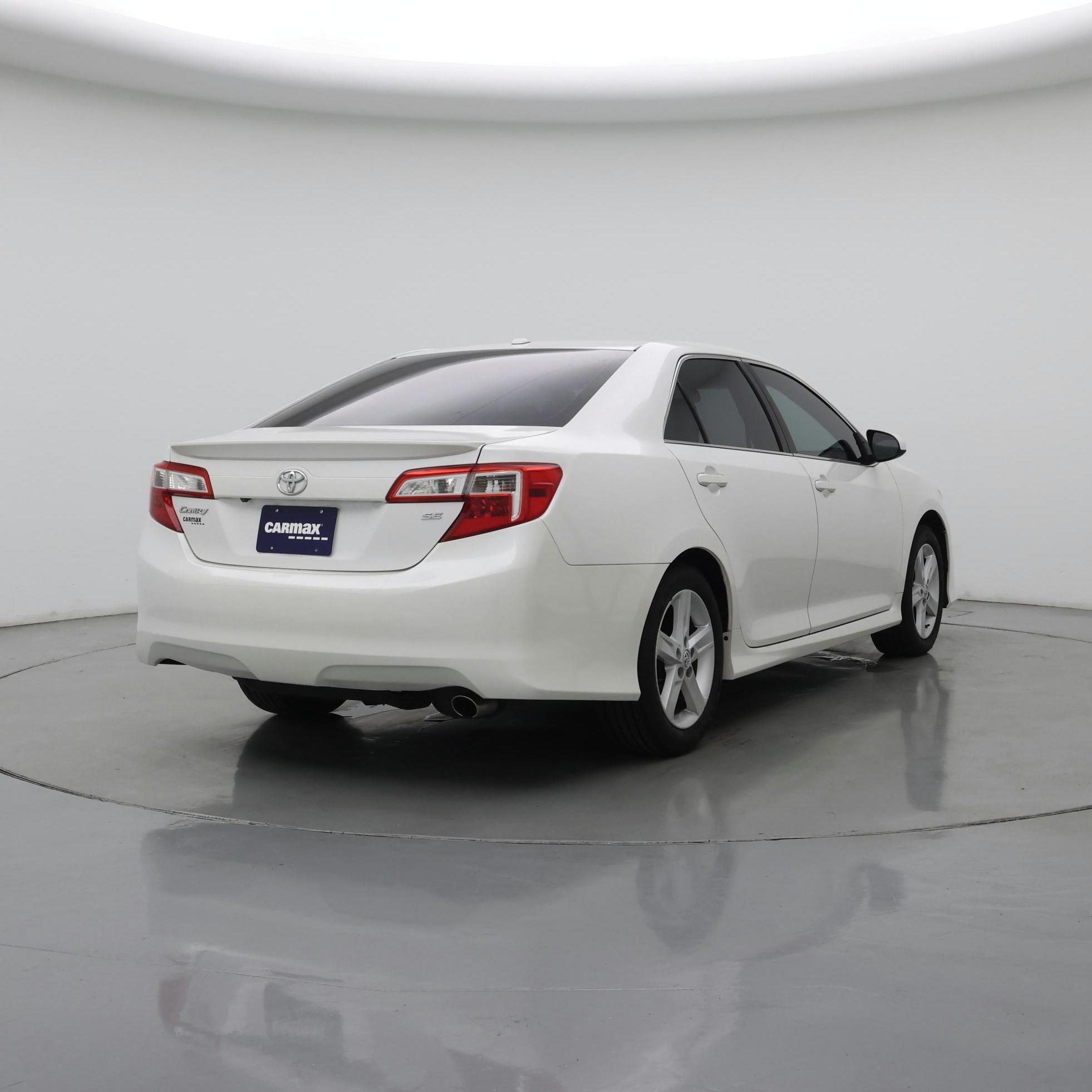 Thumbnail: 2014 Toyota Camry - 8