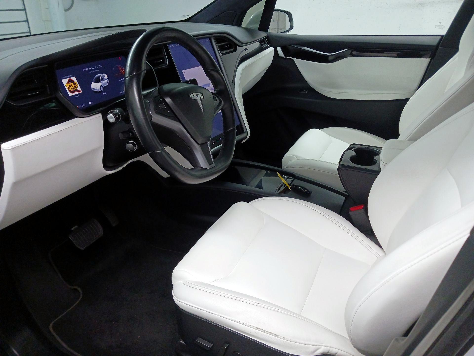 Thumbnail: 2020 Tesla Model X - 9