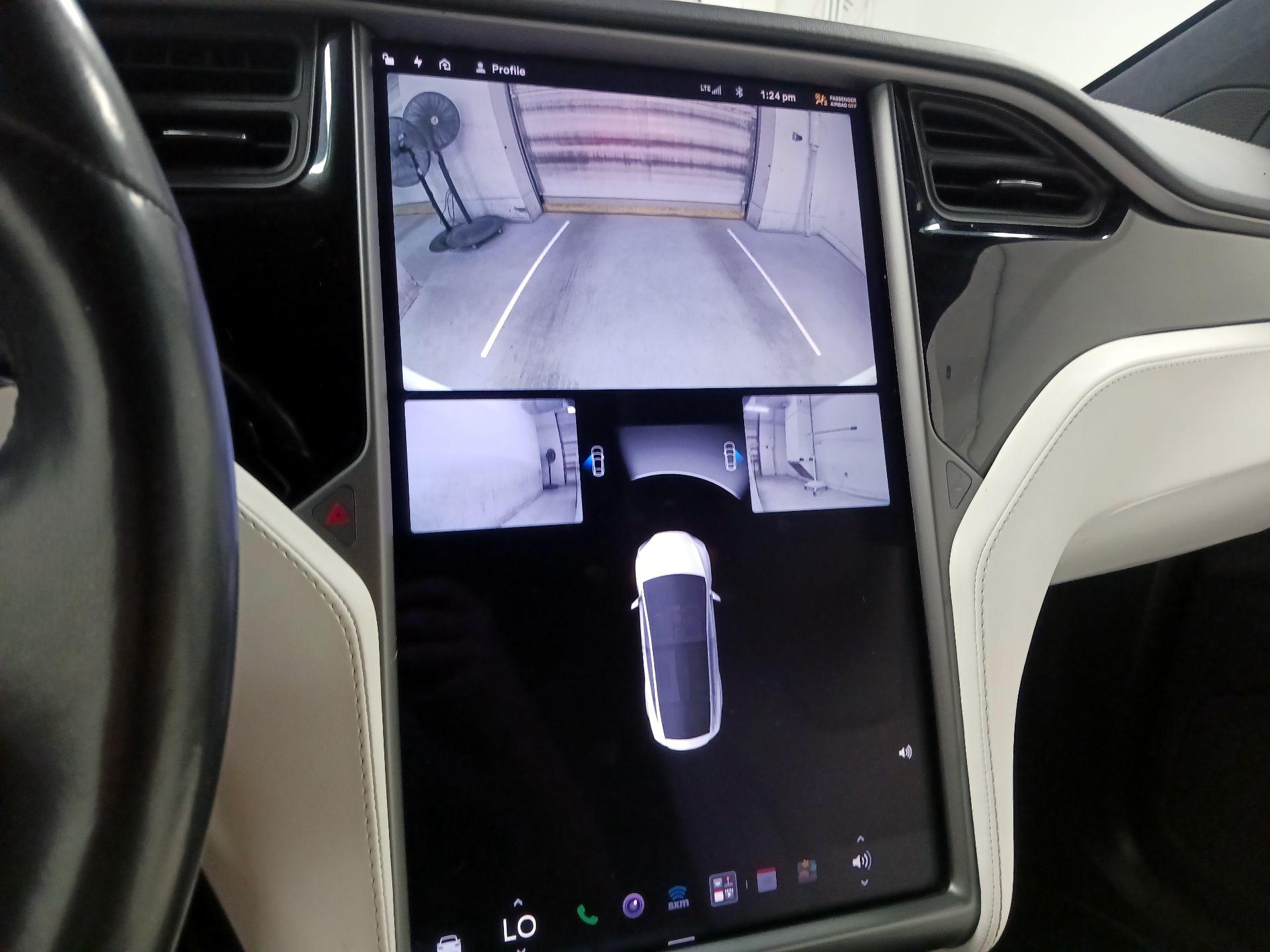 Thumbnail: 2020 Tesla Model X - 11