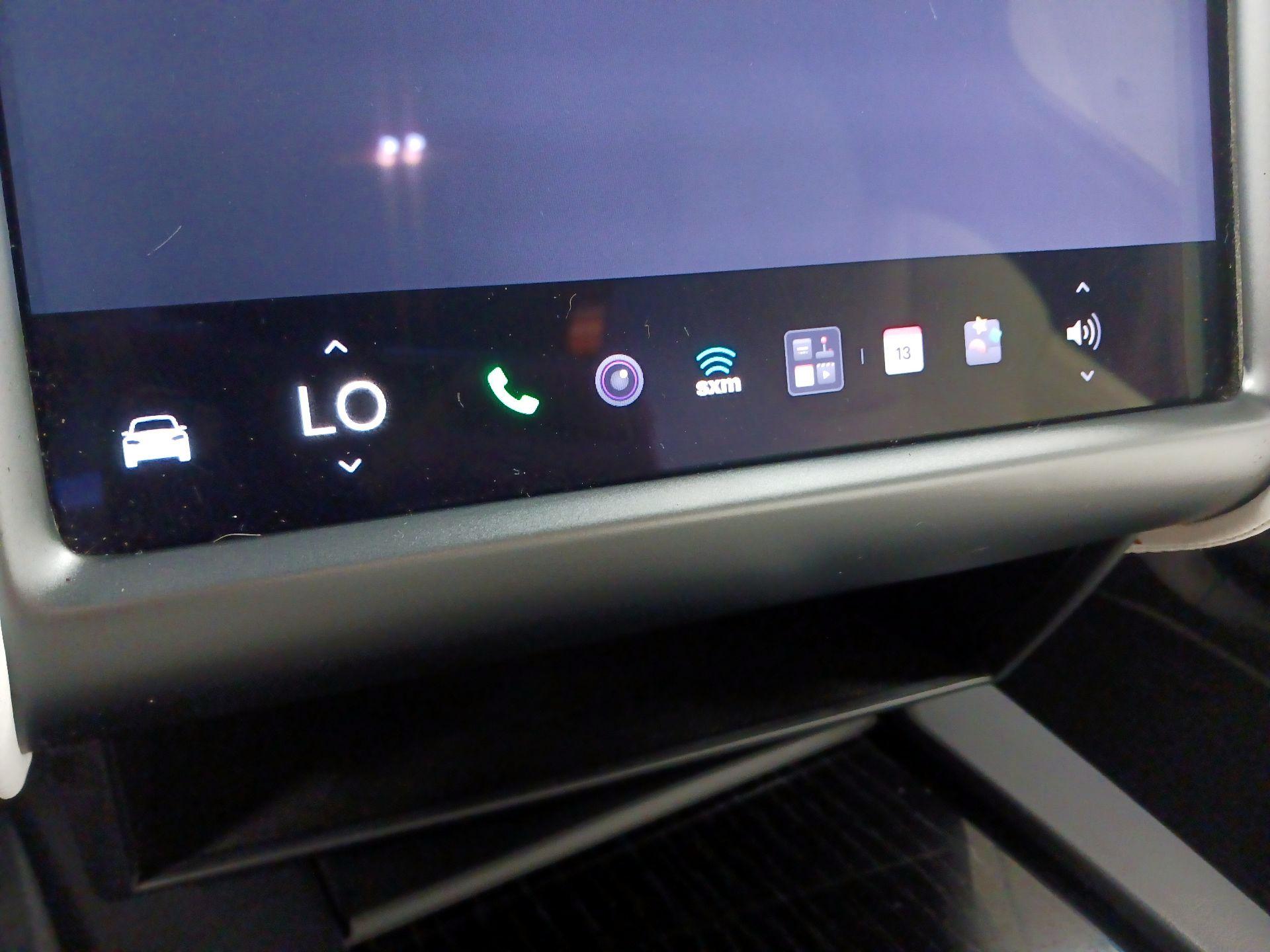 Thumbnail: 2020 Tesla Model X - 13