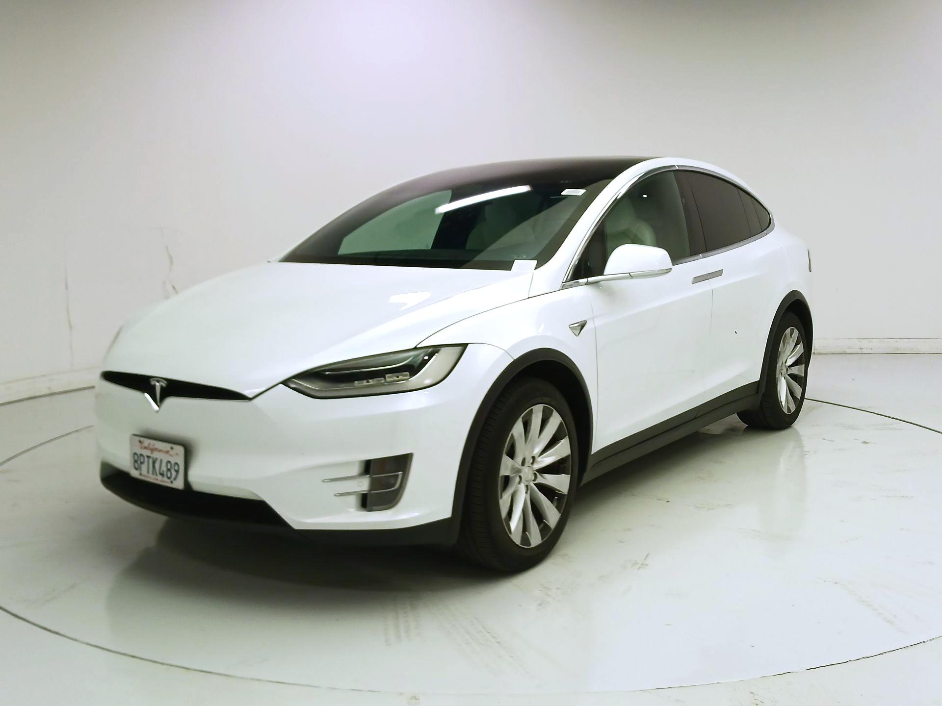 Thumbnail: 2020 Tesla Model X - 3