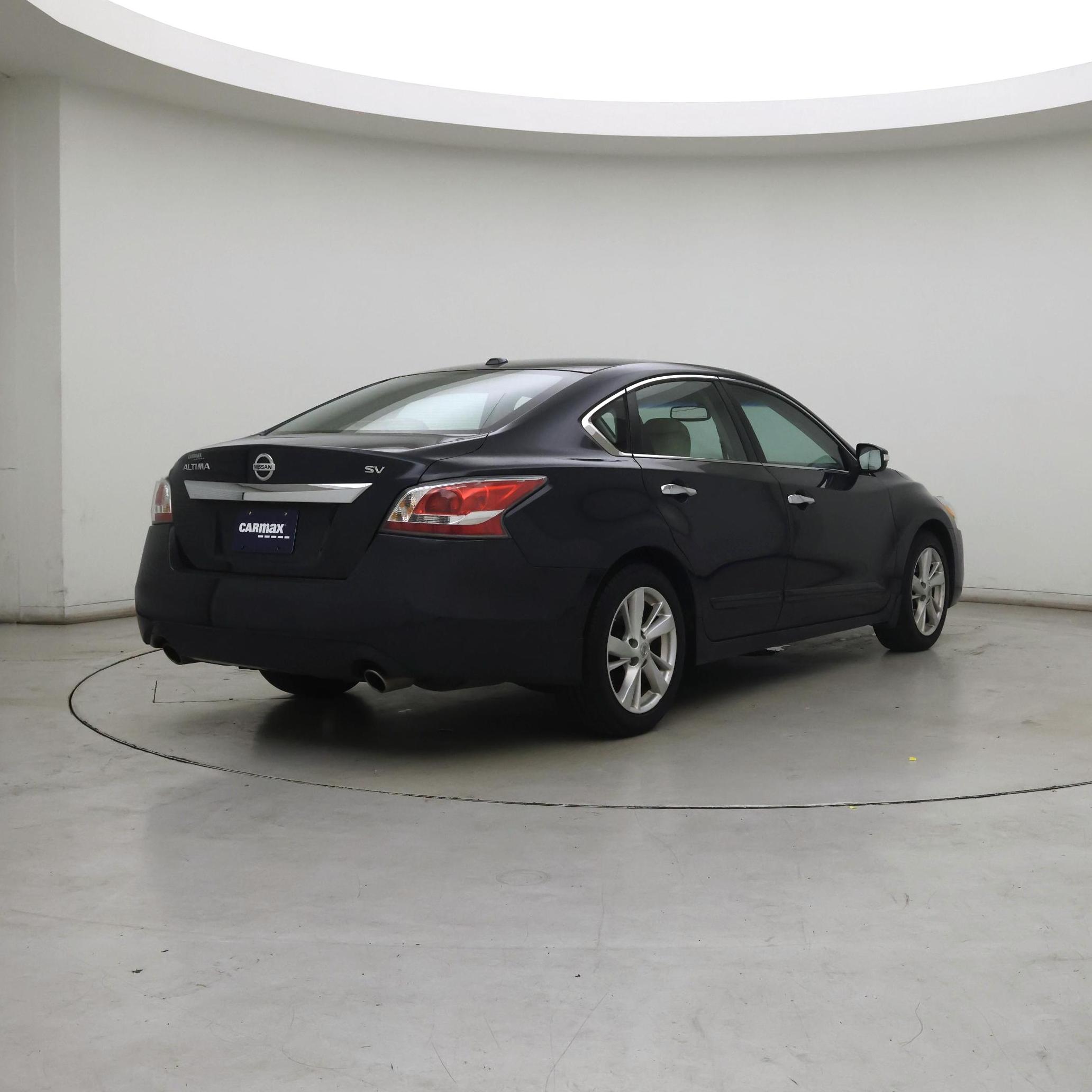 Thumbnail: 2015 Nissan Altima - 8