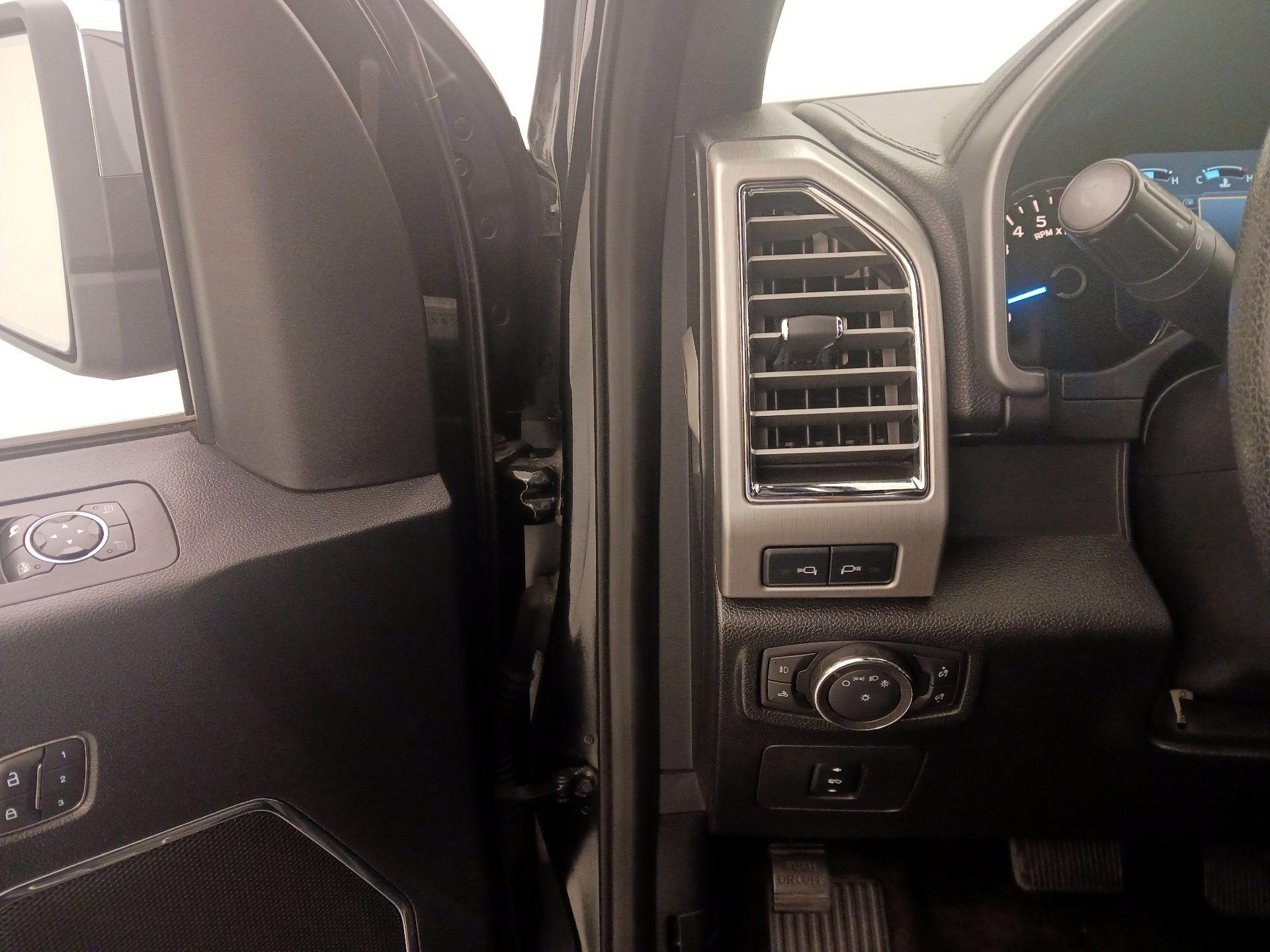 Thumbnail: 2015 Ford F-150 - 13