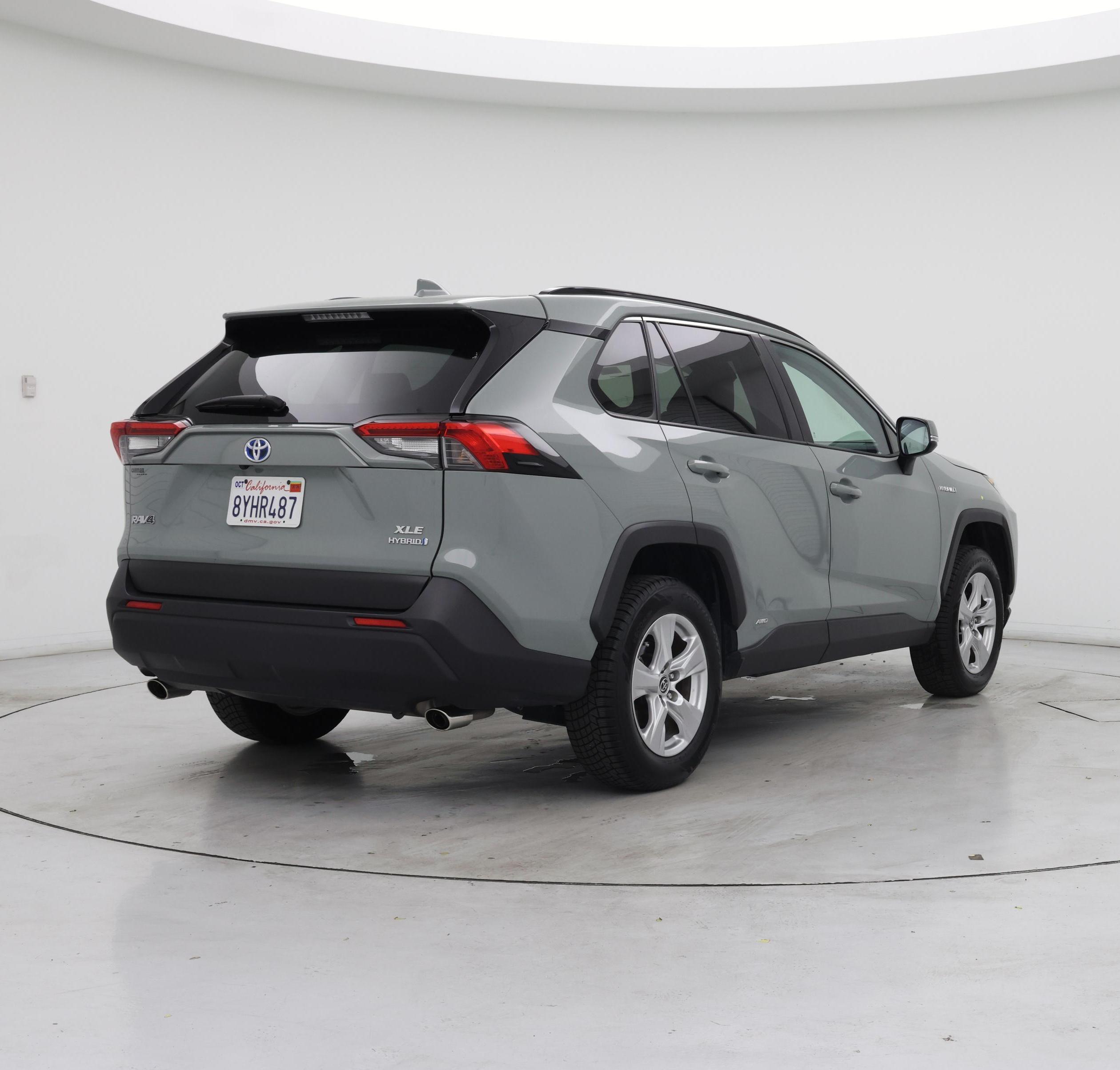 Thumbnail: 2021 Toyota RAV4 - 8