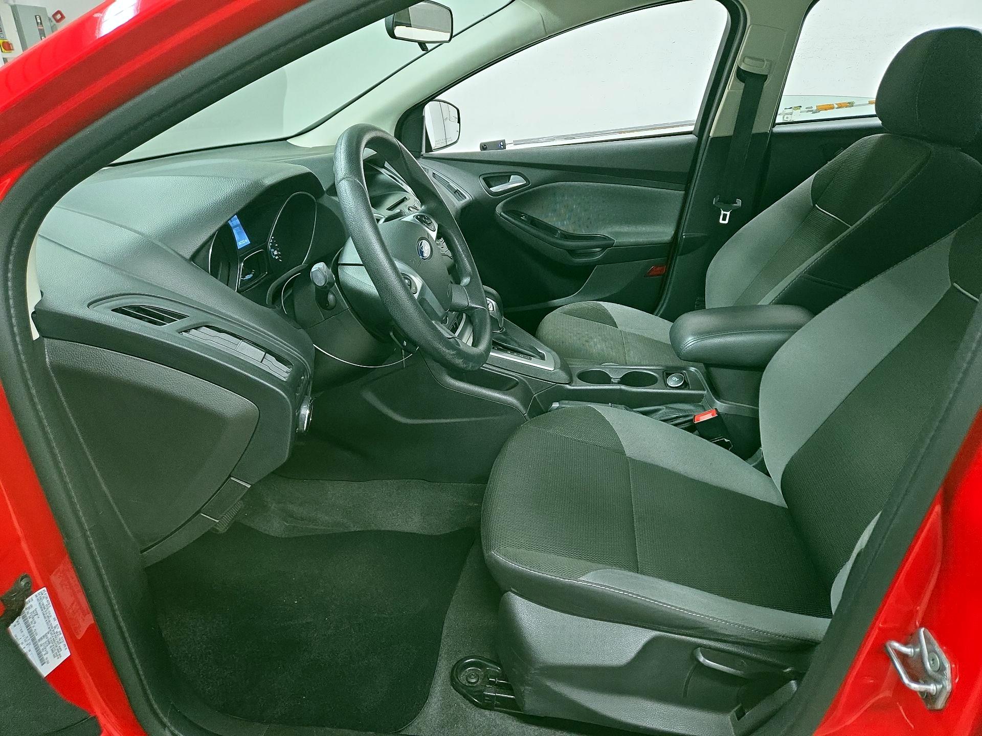Thumbnail: 2014 Ford Focus - 9
