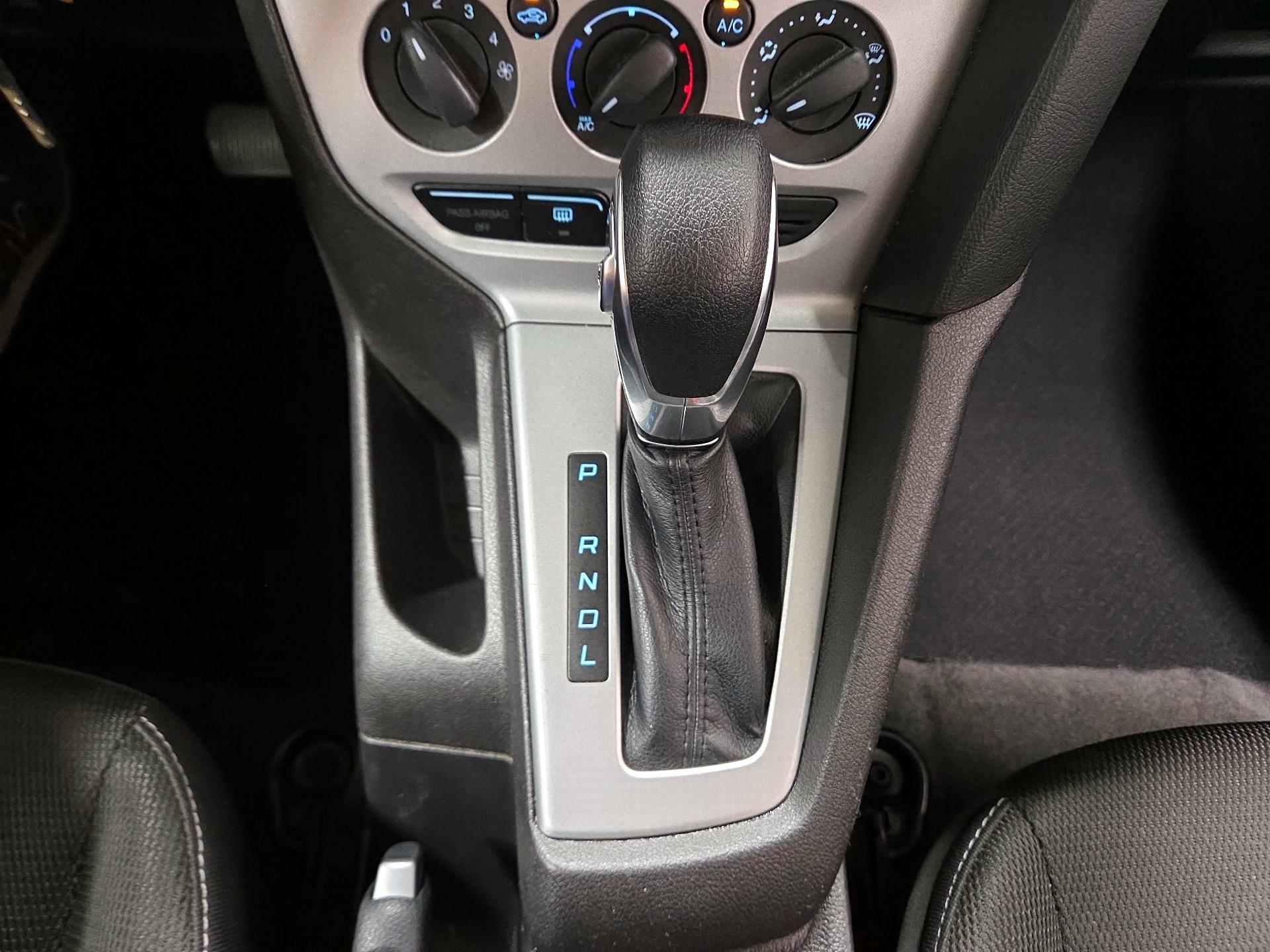 Thumbnail: 2014 Ford Focus - 13