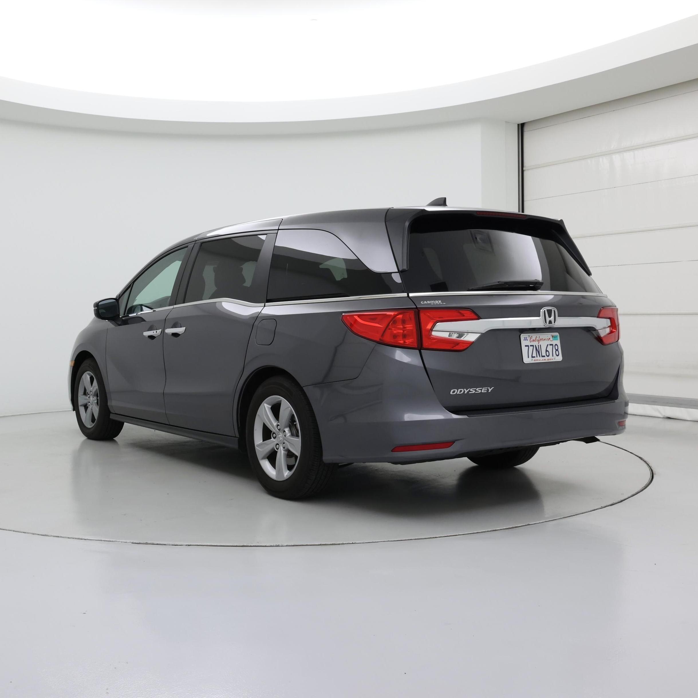 Thumbnail: 2018 Honda Odyssey - 2