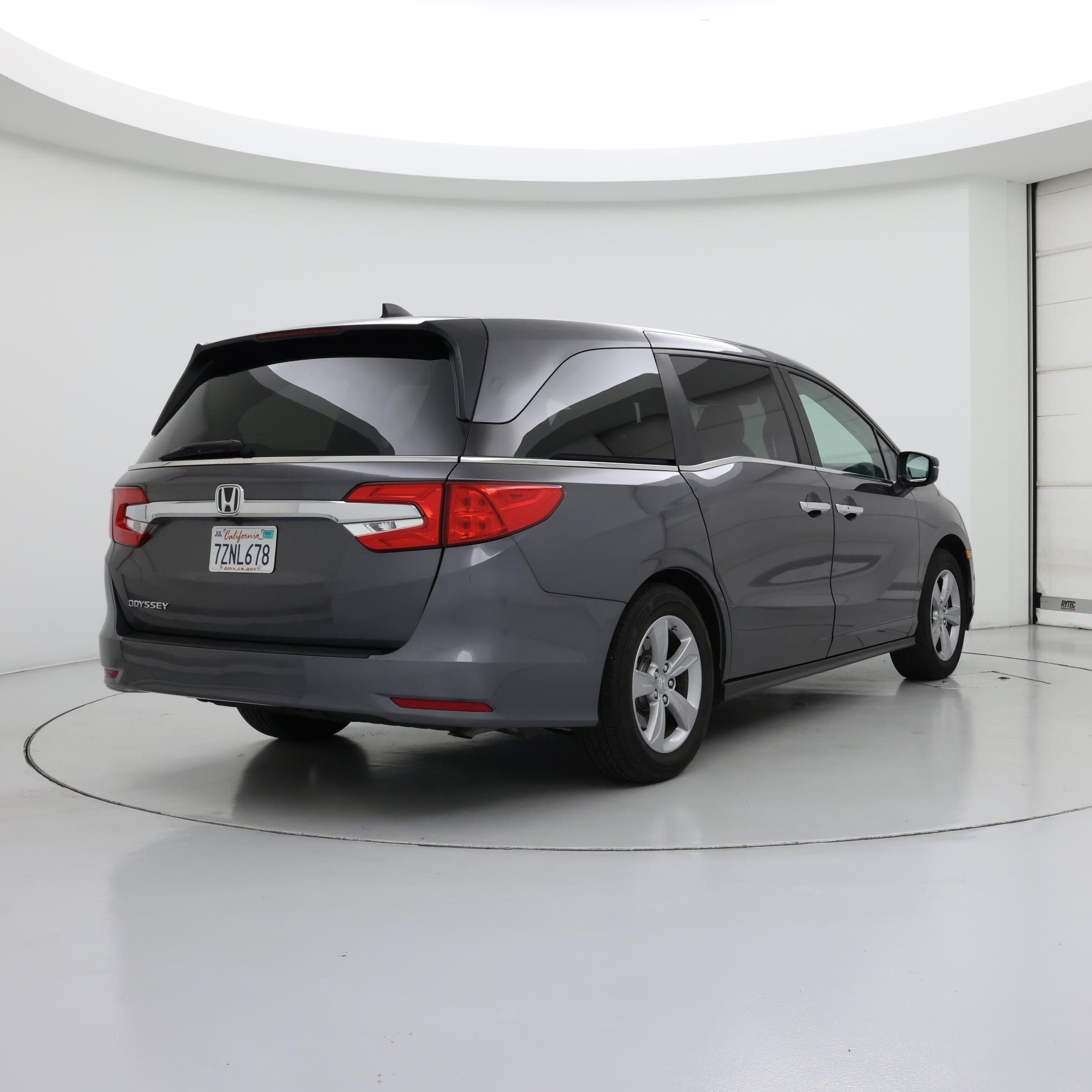 Thumbnail: 2018 Honda Odyssey - 8