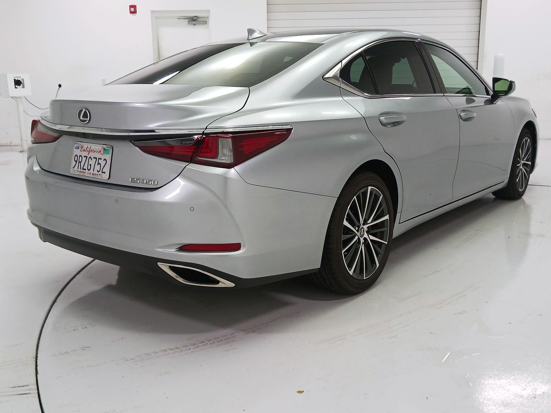 Thumbnail: 2025 Lexus ES - 5