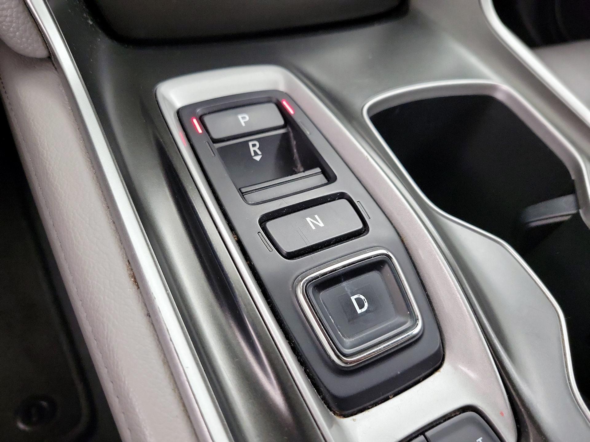 Thumbnail: 2018 Honda Accord - 18