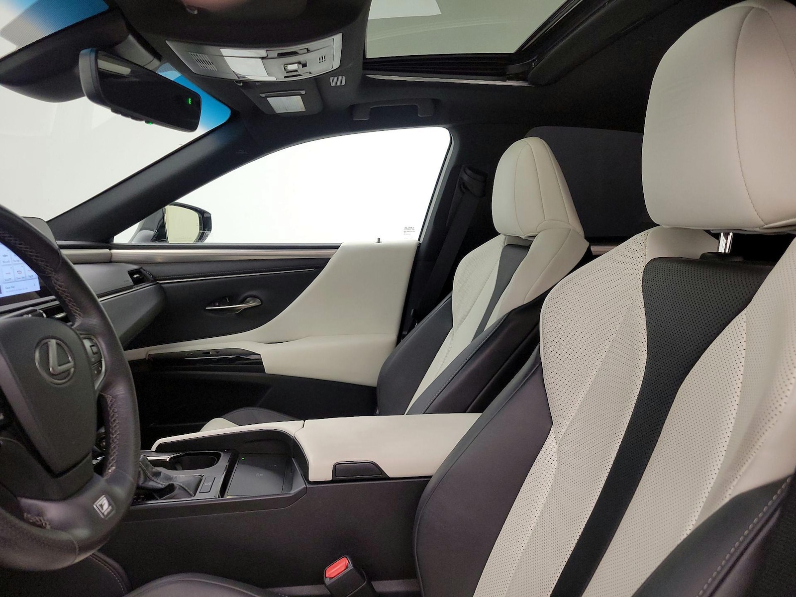 Sunroof(s) & Overhead Airbags