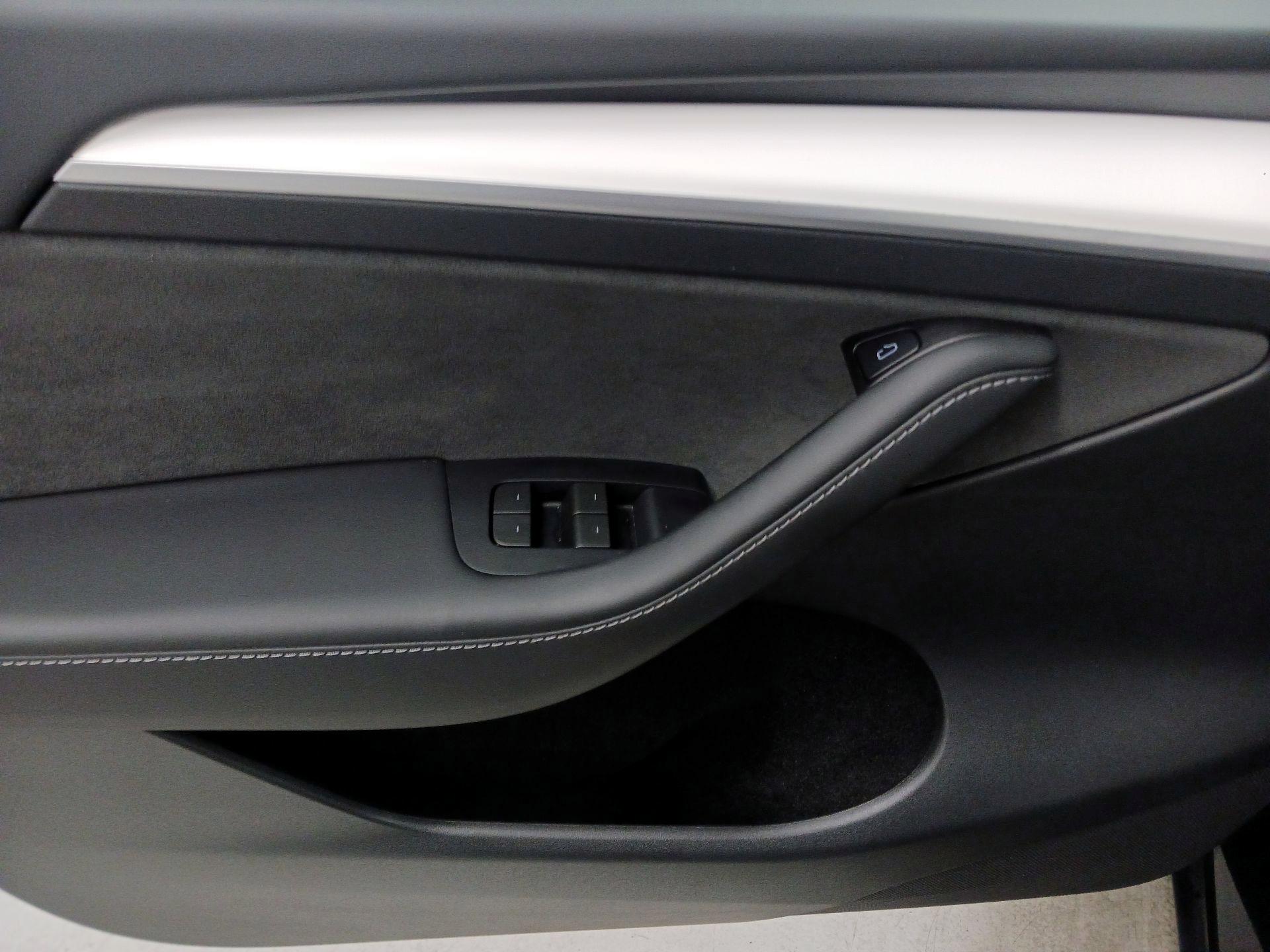 Thumbnail: 2024 Tesla Model Y - 10