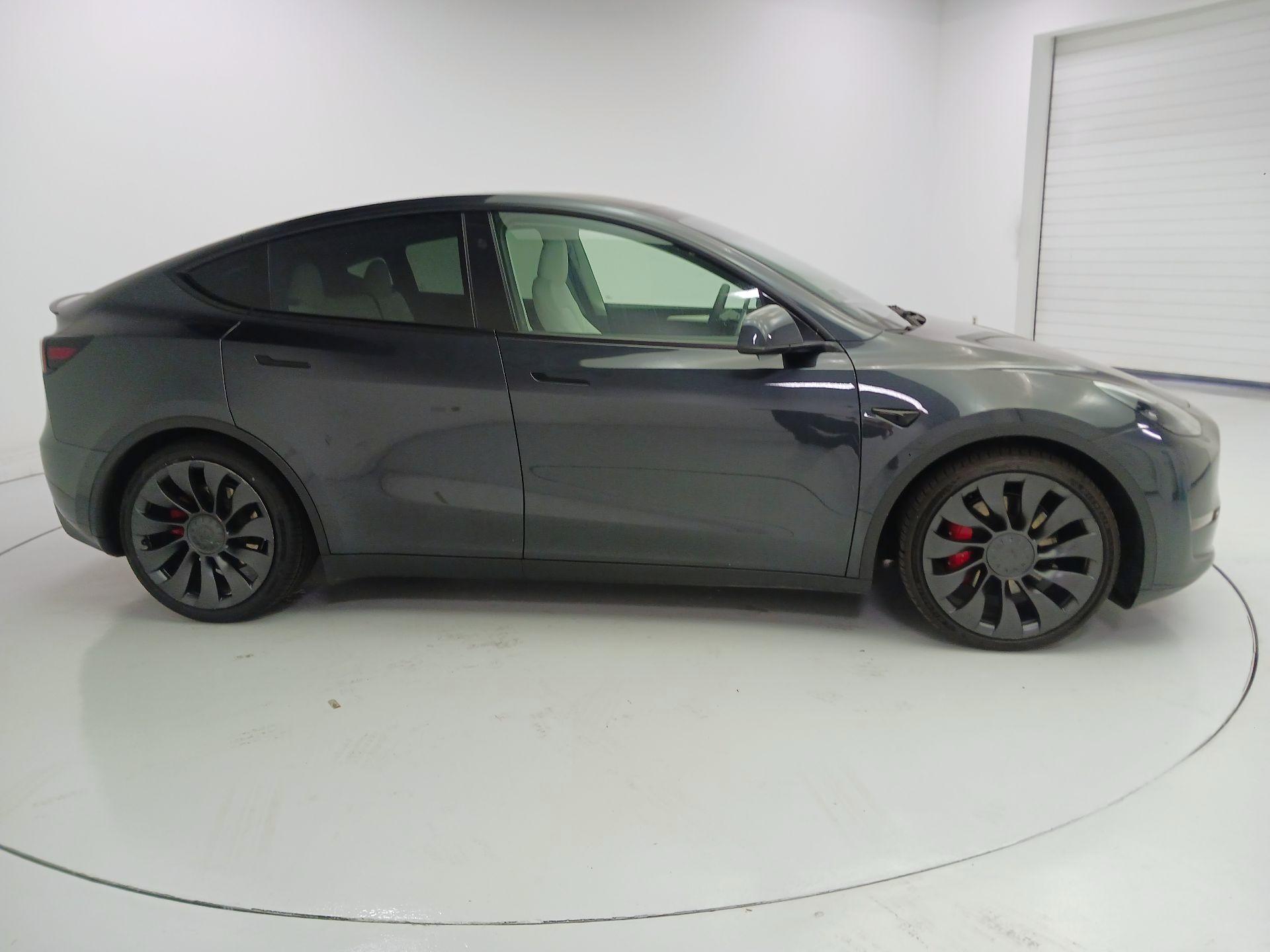 Thumbnail: 2024 Tesla Model Y - 4