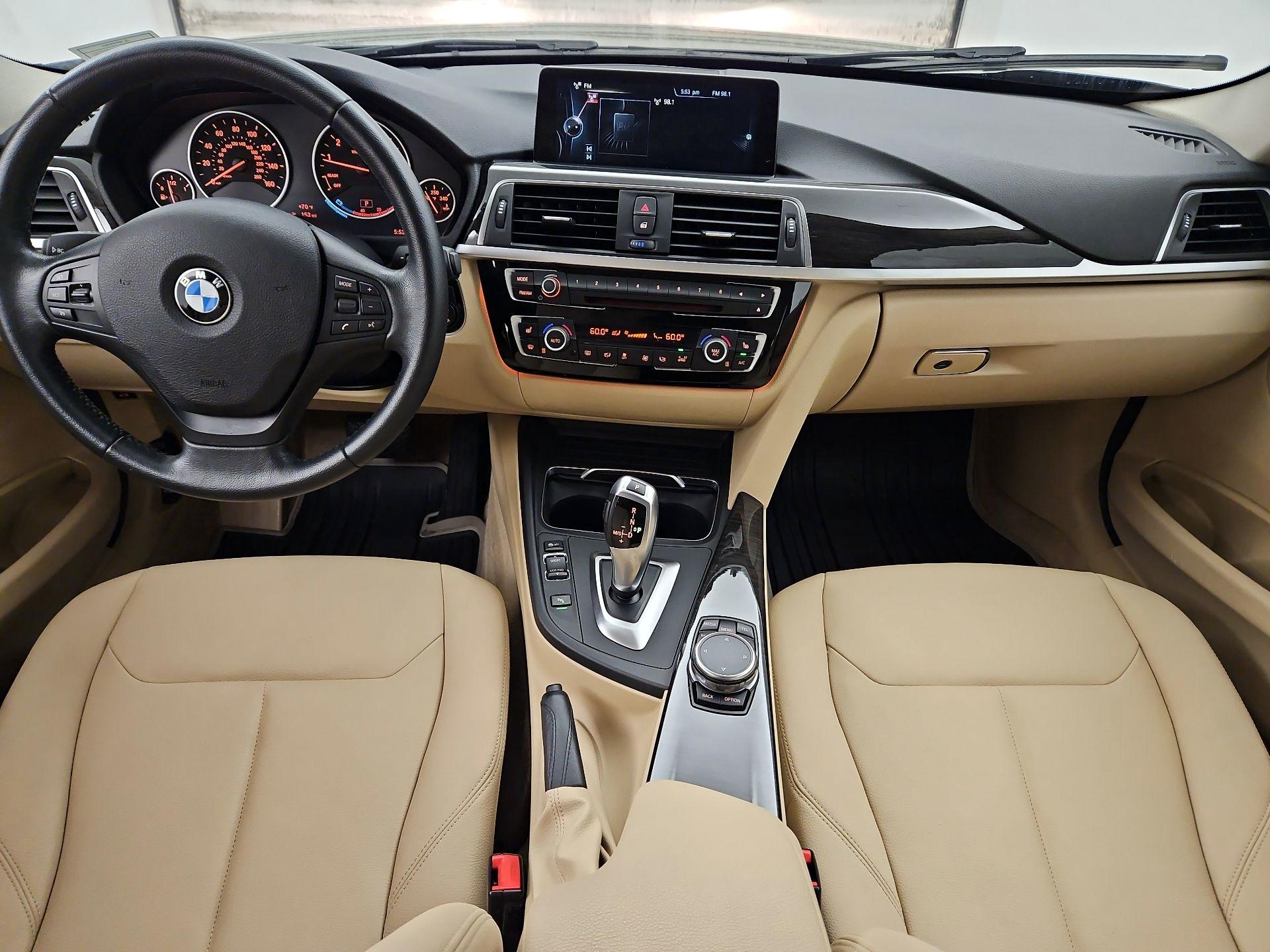 Thumbnail: 2016 BMW 3 Series - 9