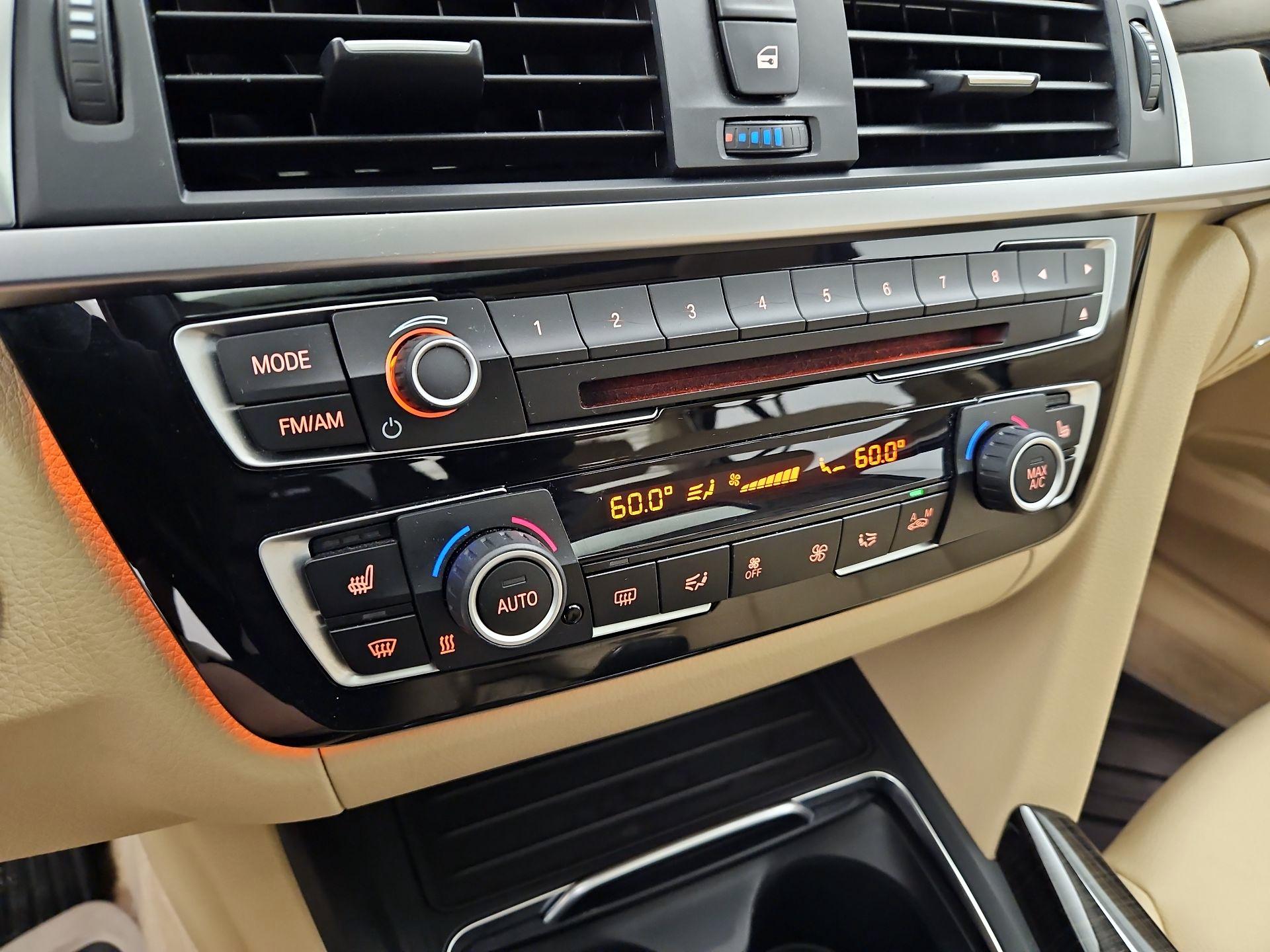Thumbnail: 2016 BMW 3 Series - 16
