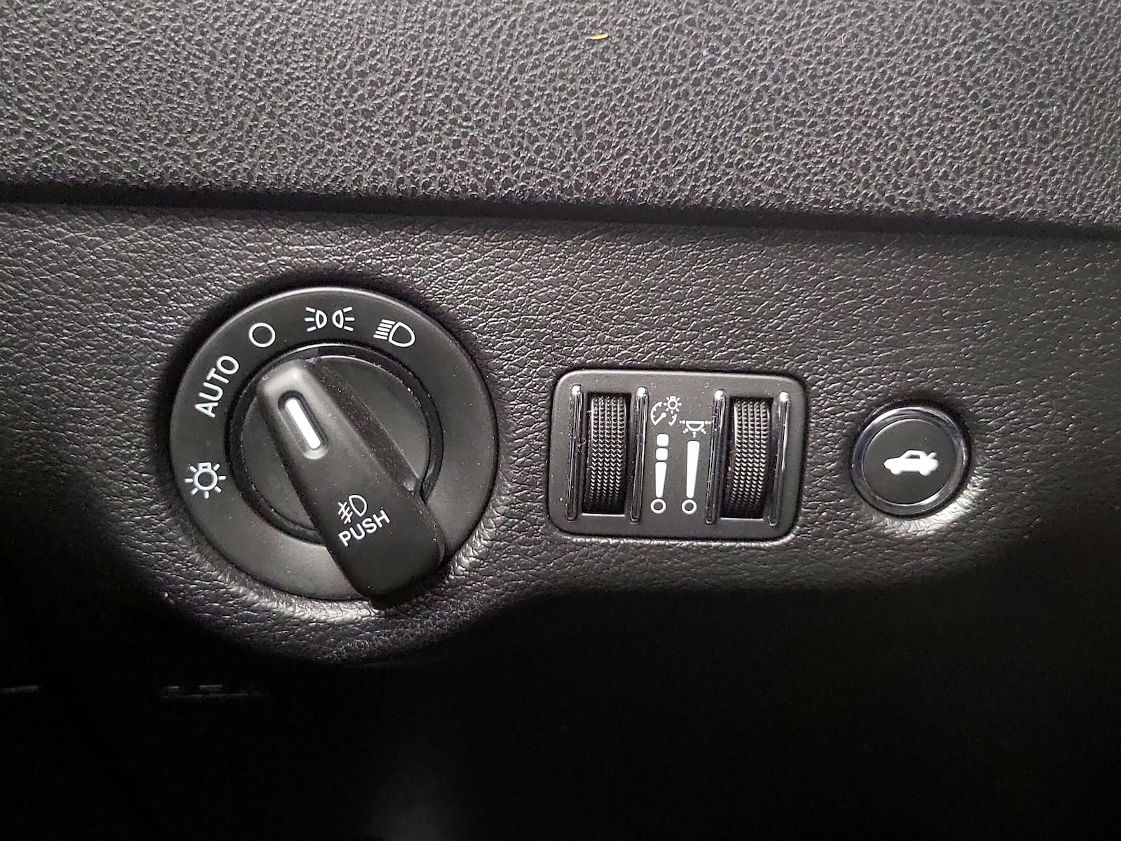 2022 Dodge Charger R/T - Photo 14