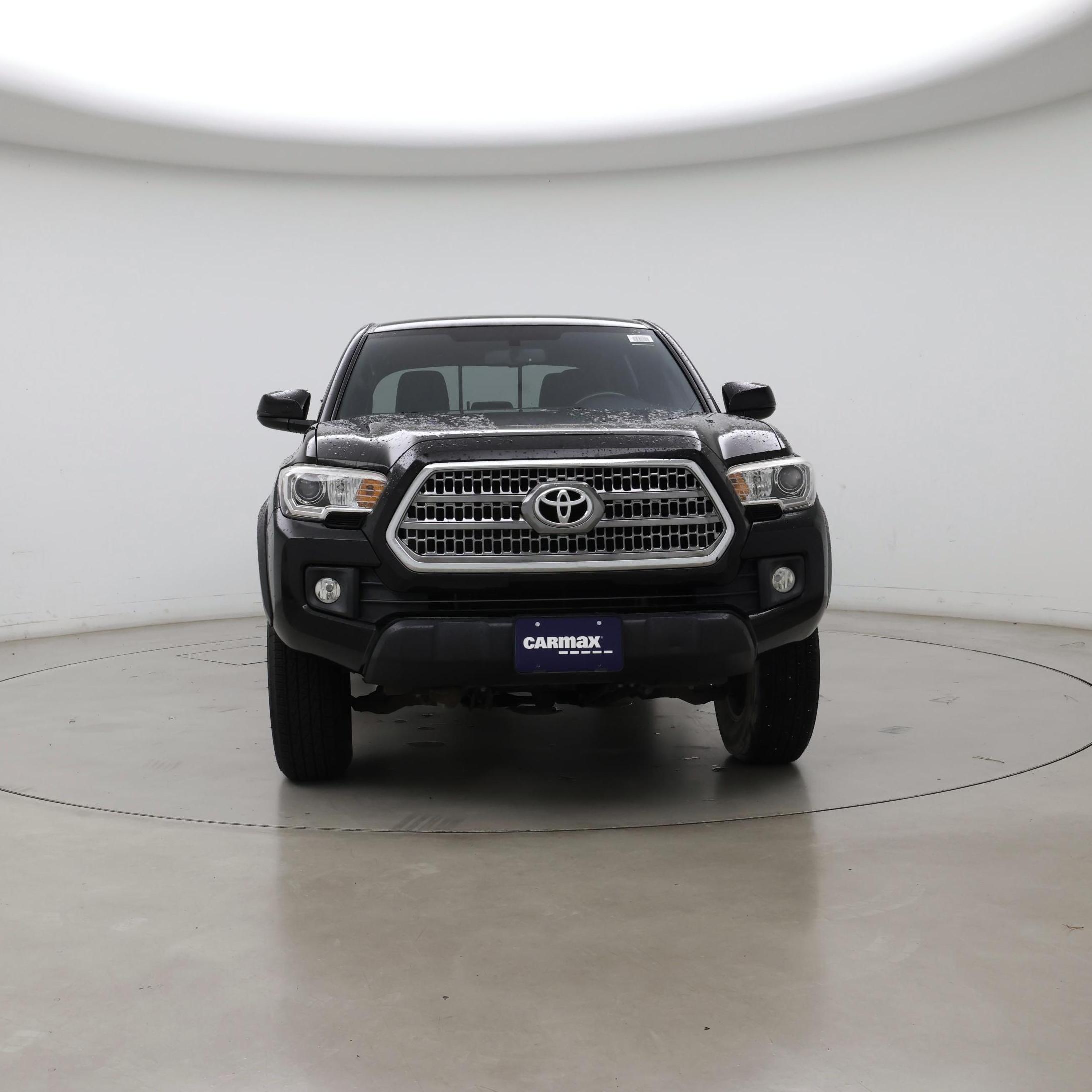 Thumbnail: 2017 Toyota Tacoma - 5