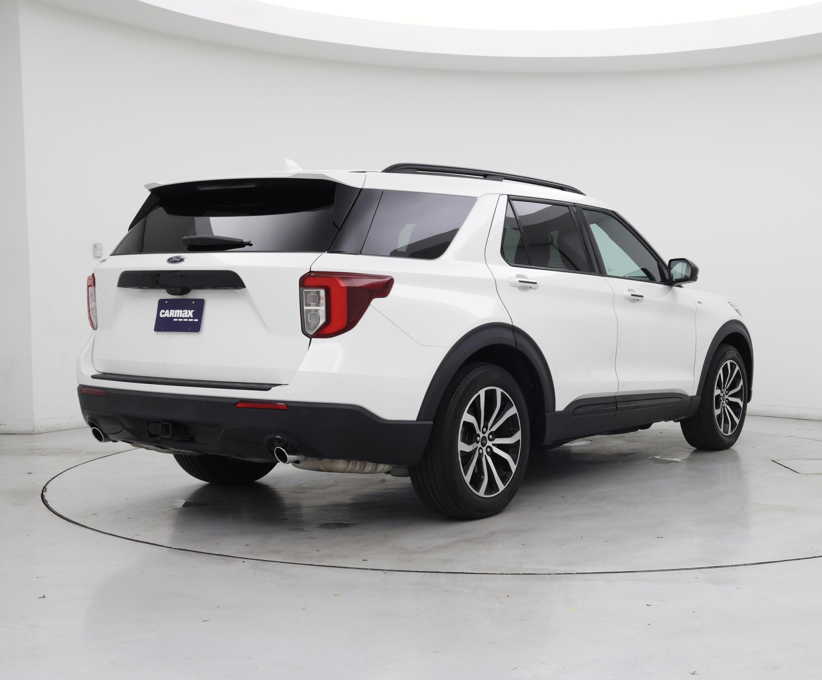 Thumbnail: 2024 Ford Explorer - 8