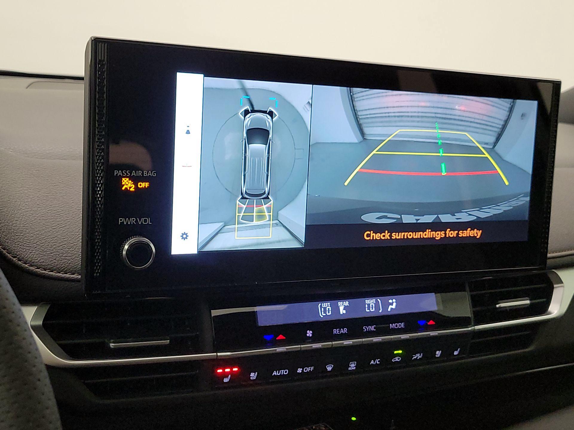 Thumbnail: 2025 Toyota Sienna - 14
