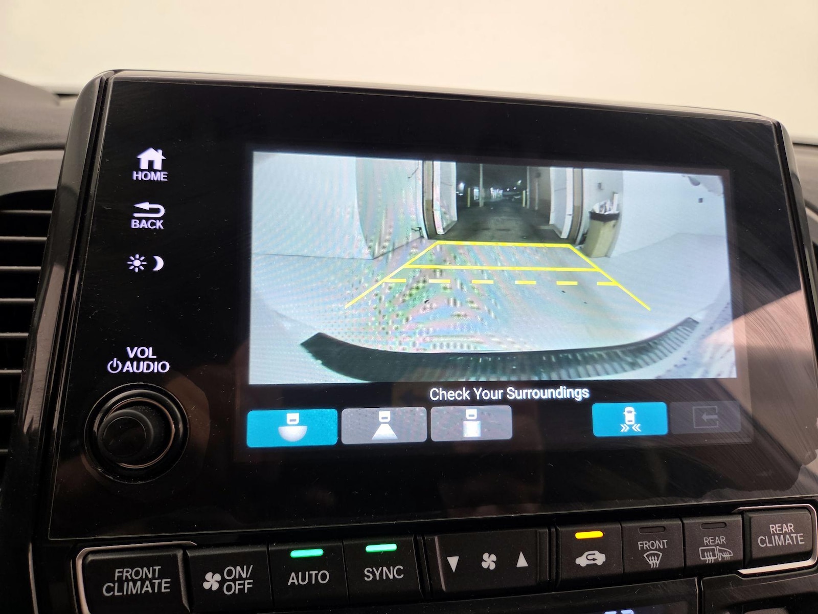 2023 Honda Odyssey Touring - Photo 15