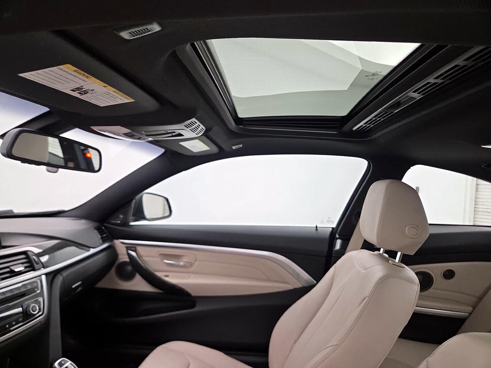 Sunroof(s) & Overhead Airbags
