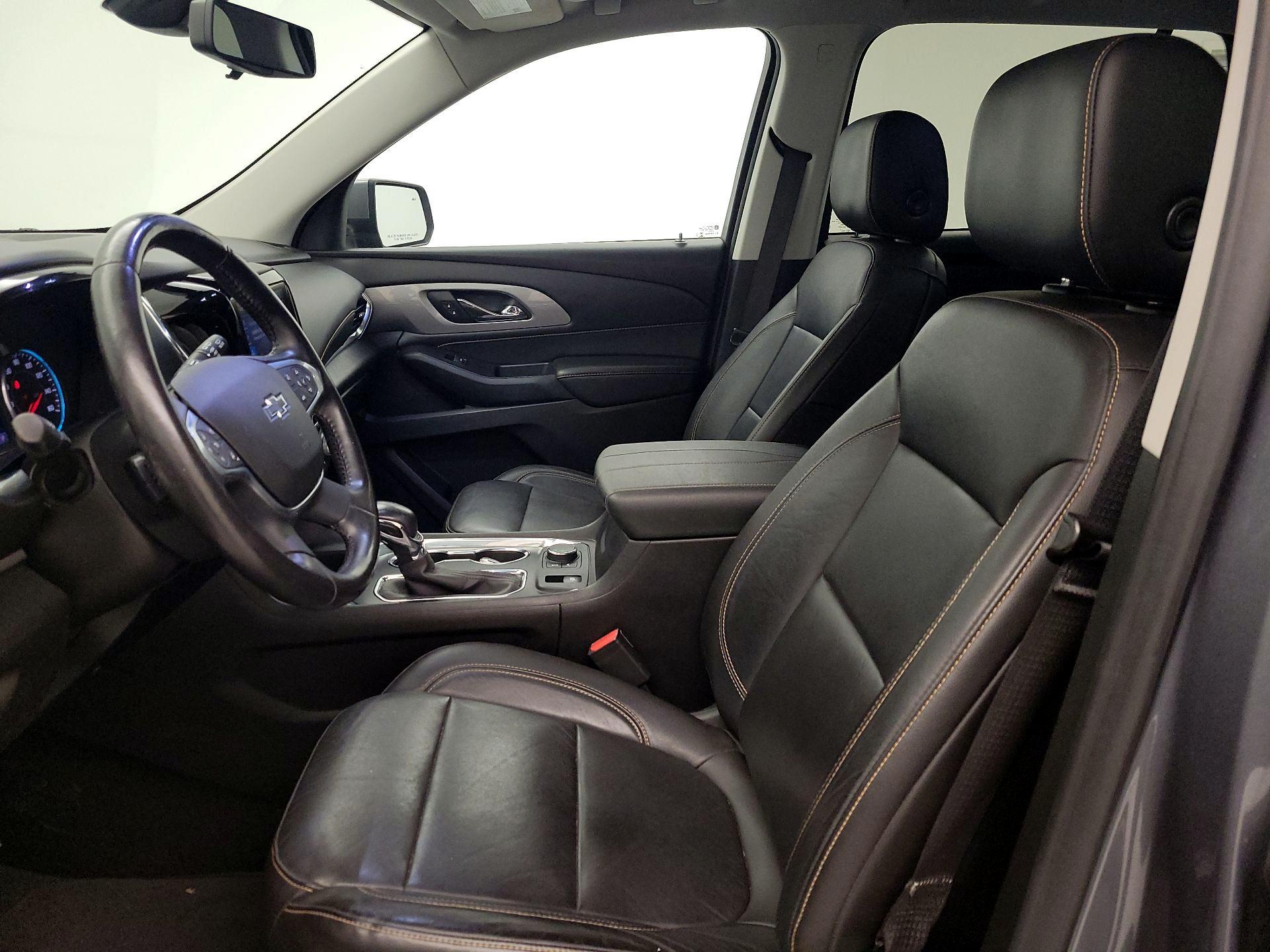 Thumbnail: 2021 Chevrolet Traverse - 11