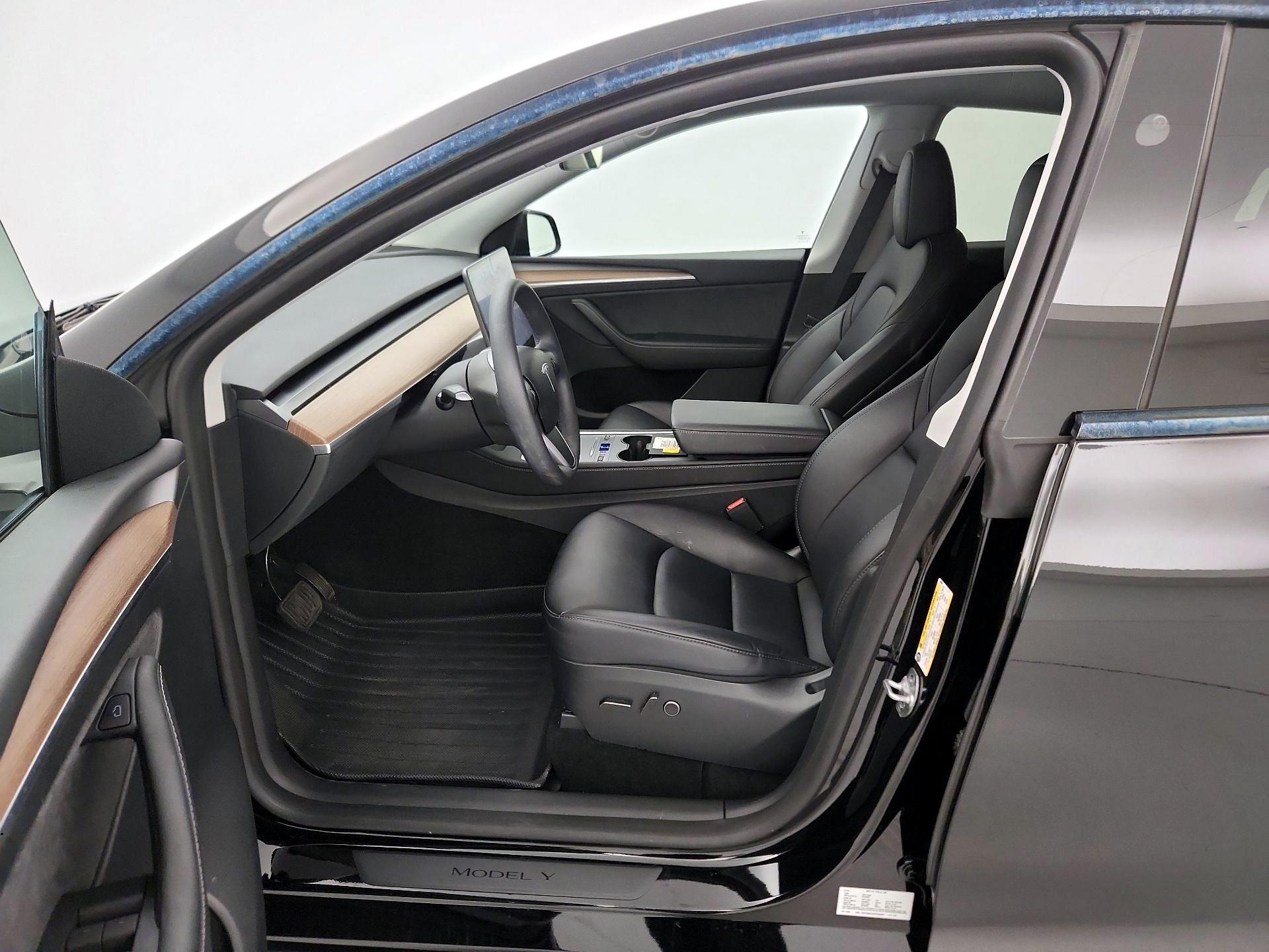 Thumbnail: 2023 Tesla Model Y - 11