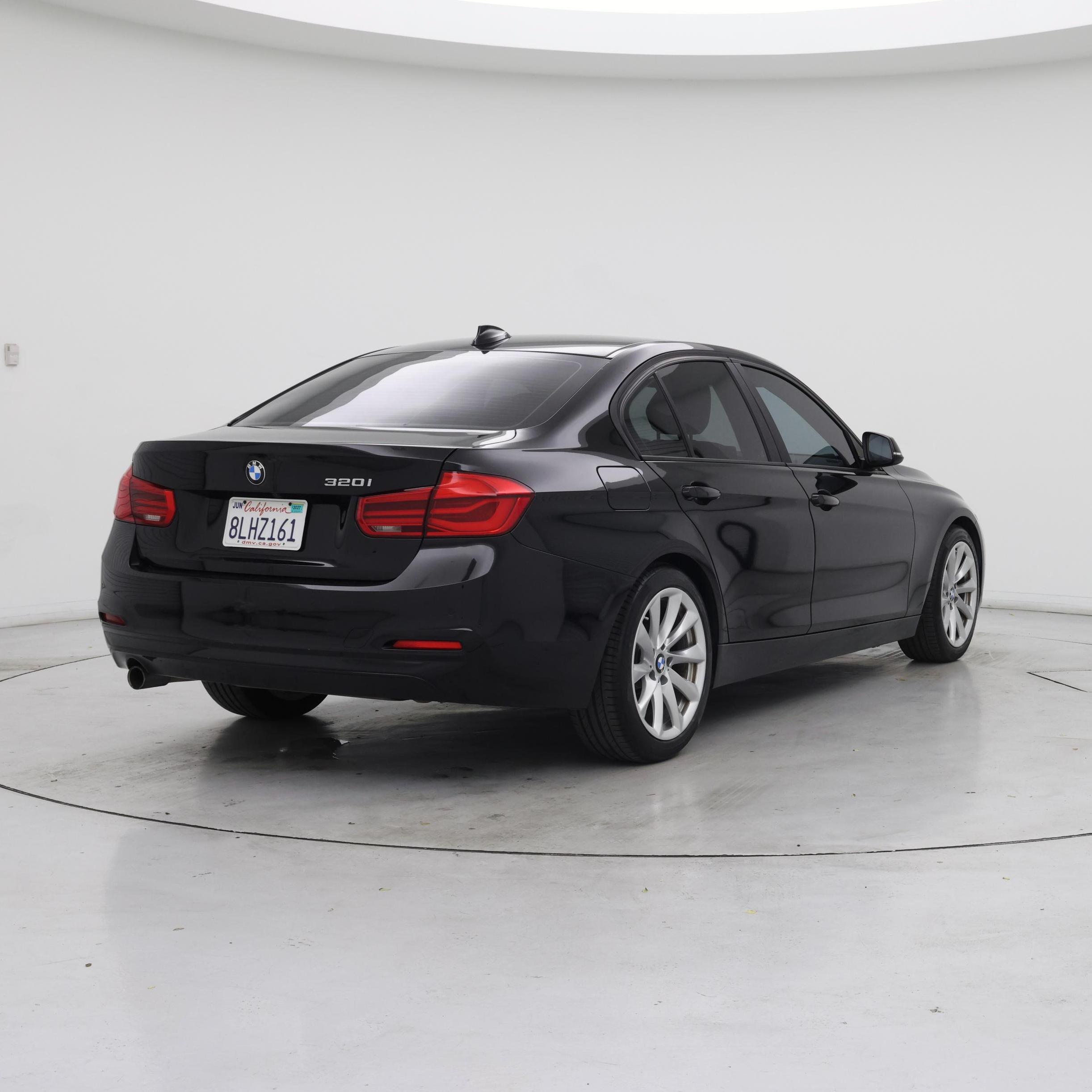 Thumbnail: 2016 BMW 3 Series - 8