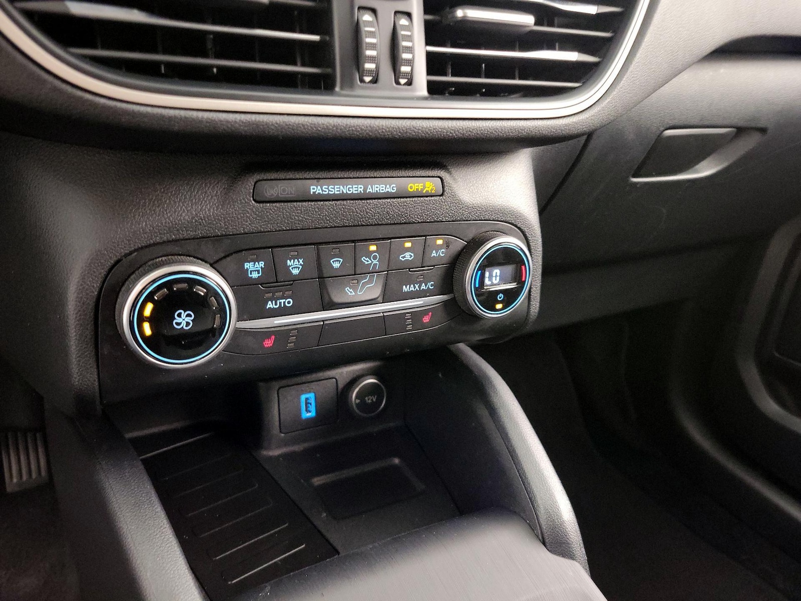 2020 Ford Escape SE - Photo 18