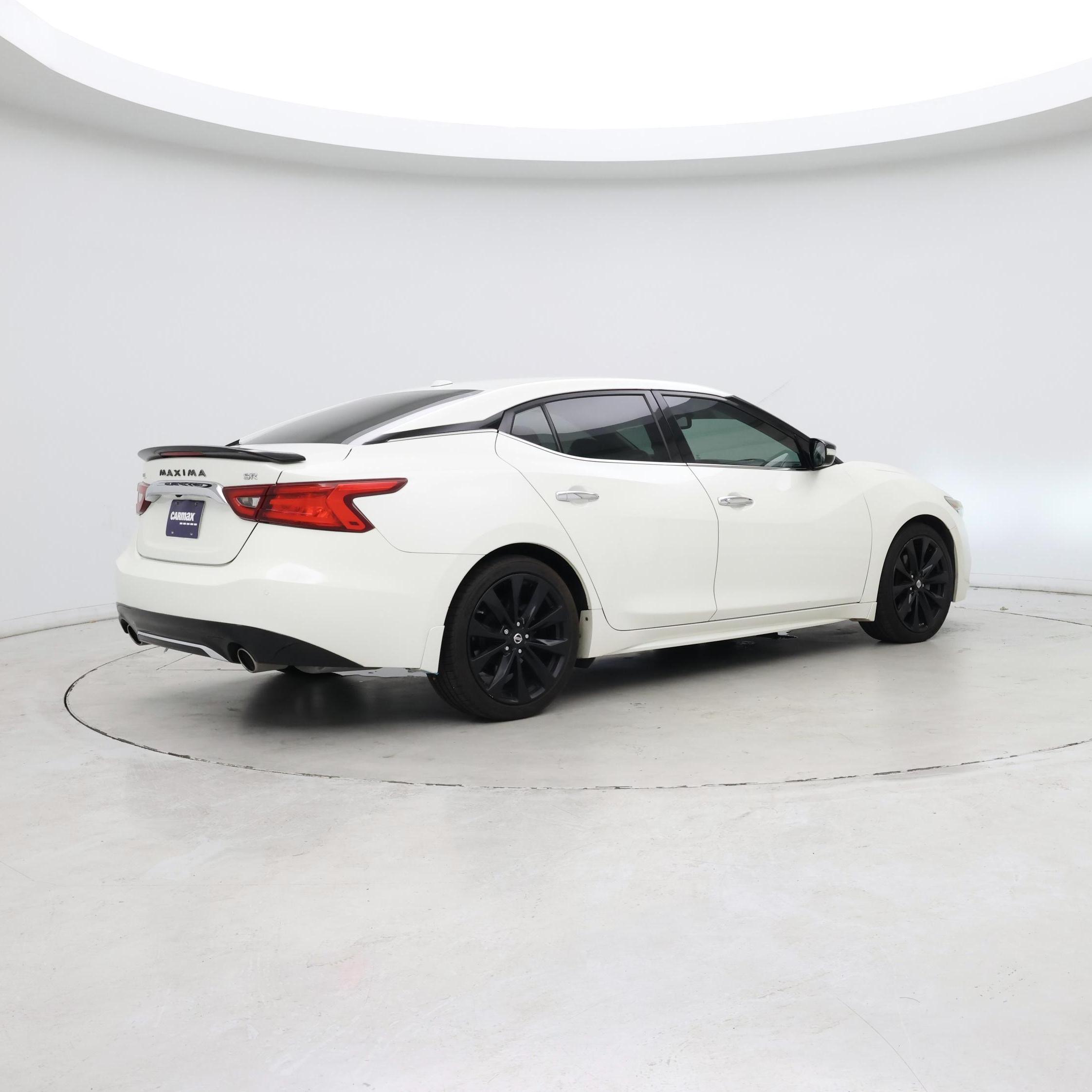 Thumbnail: 2017 Nissan Maxima - 6