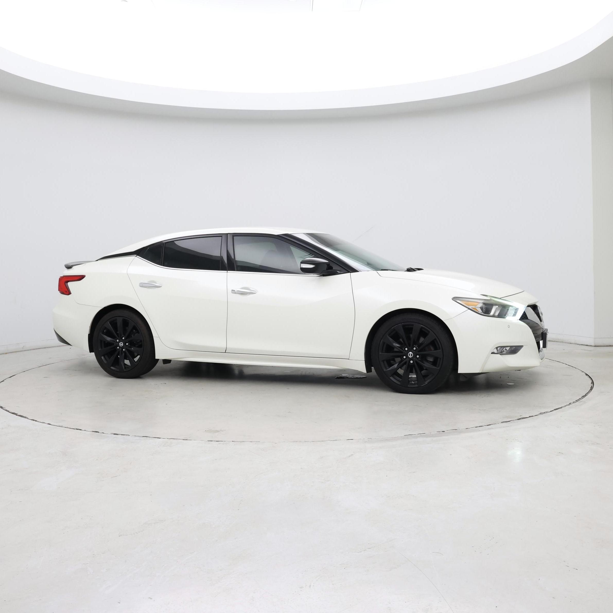 Thumbnail: 2017 Nissan Maxima - 7