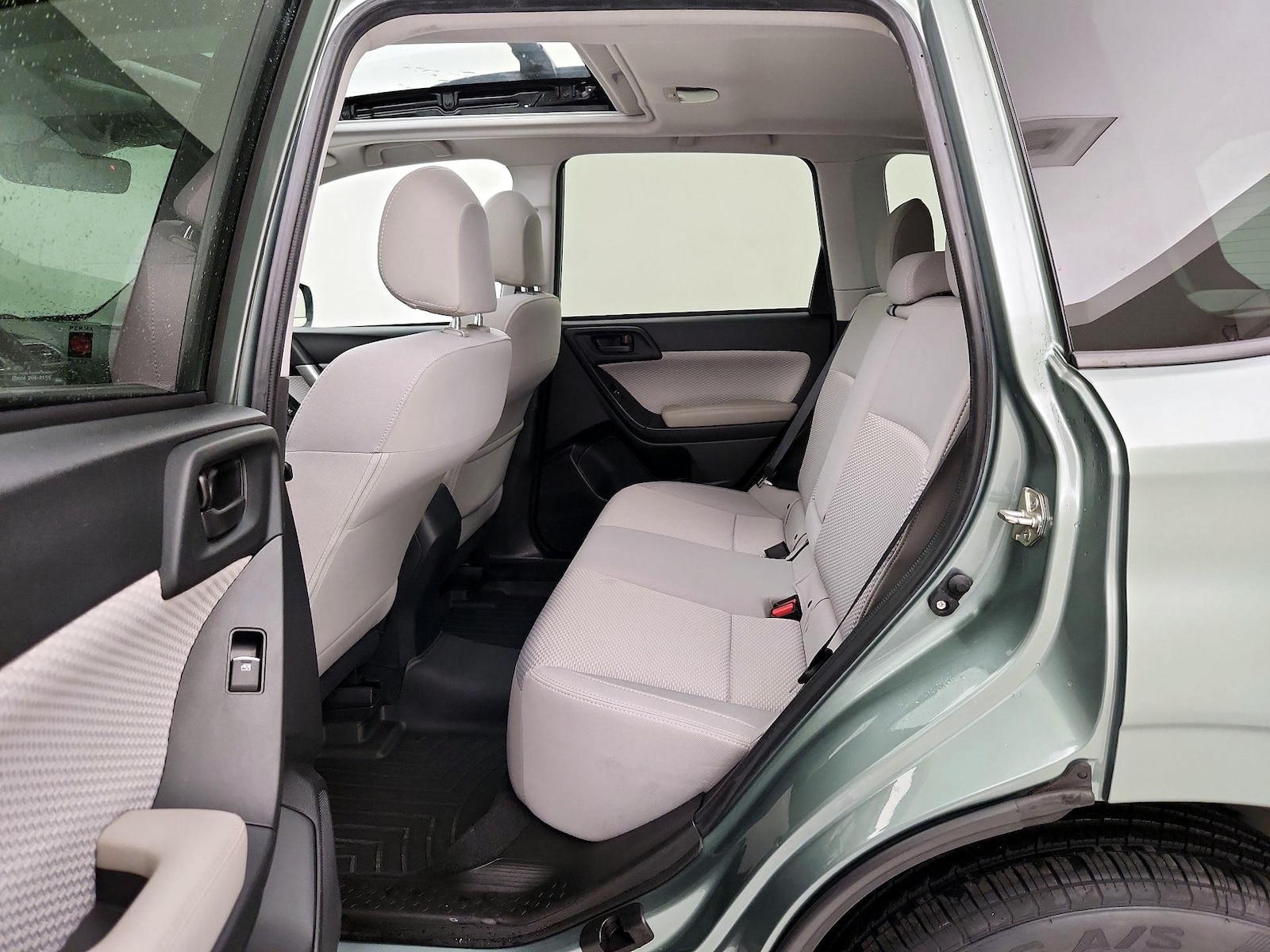 2018 Subaru Forester Premium - Photo 12