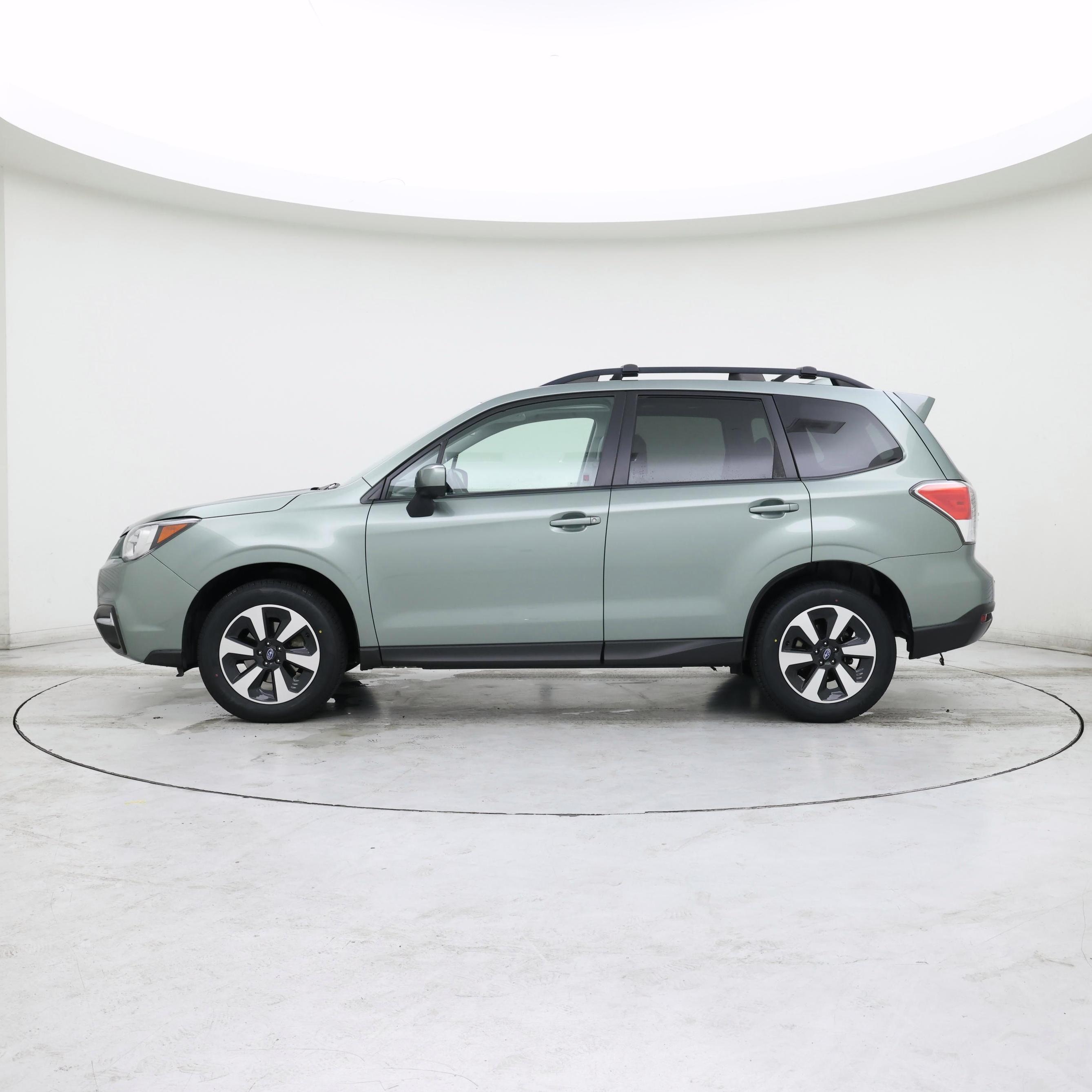 Thumbnail: 2018 Subaru Forester - 3