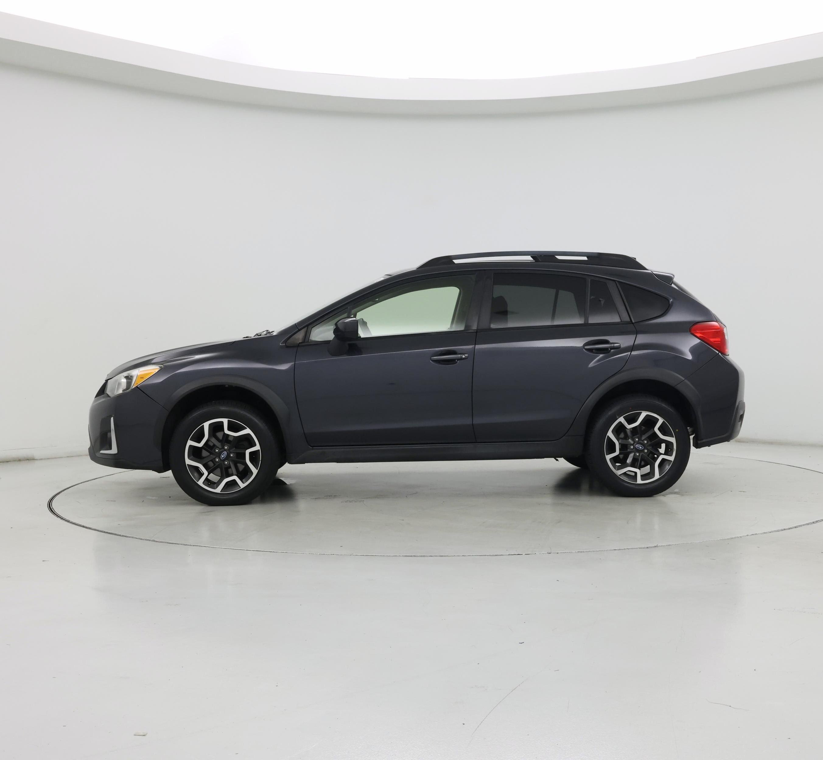 Thumbnail: 2016 Subaru XV Crosstrek - 3