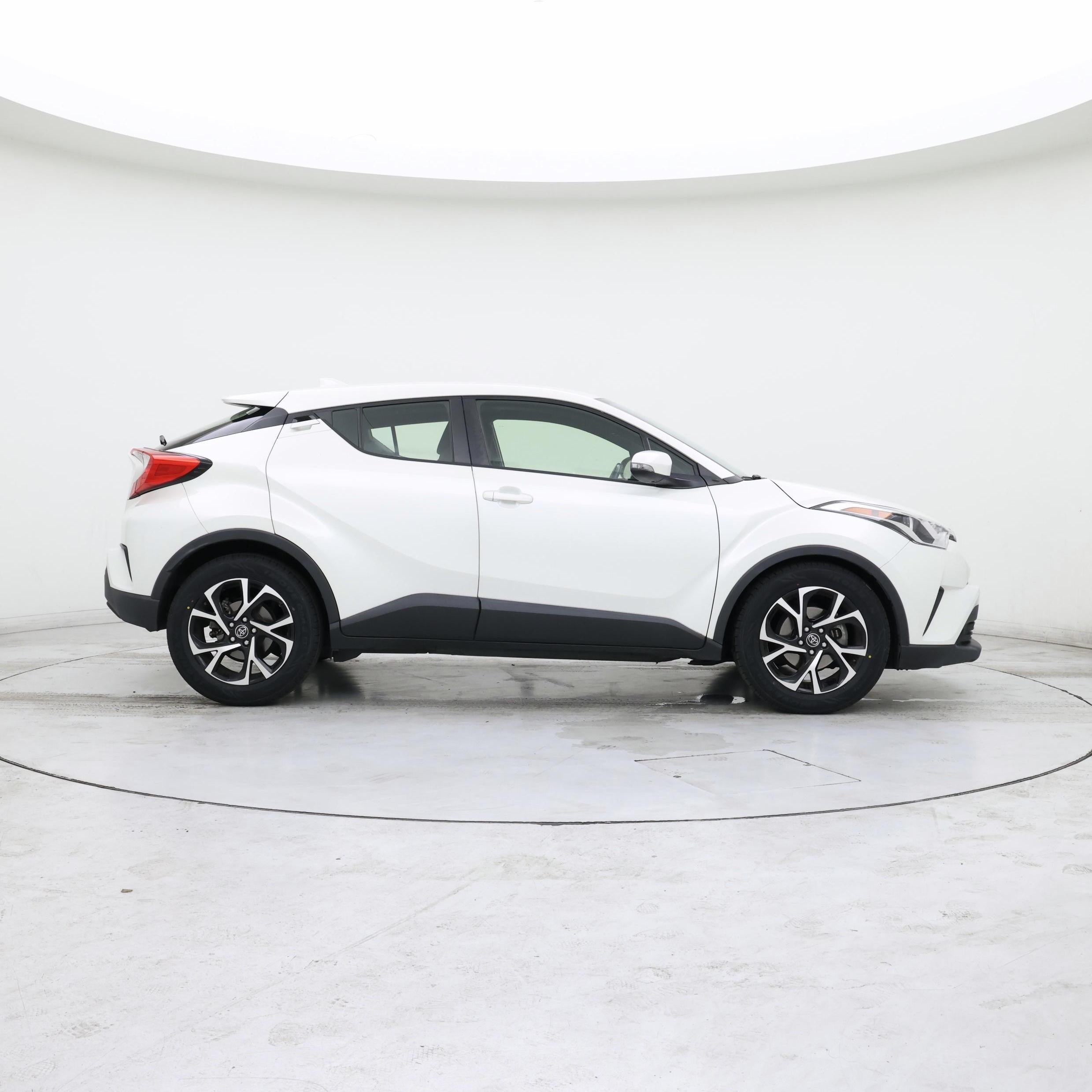 Thumbnail: 2018 Toyota C-HR - 7