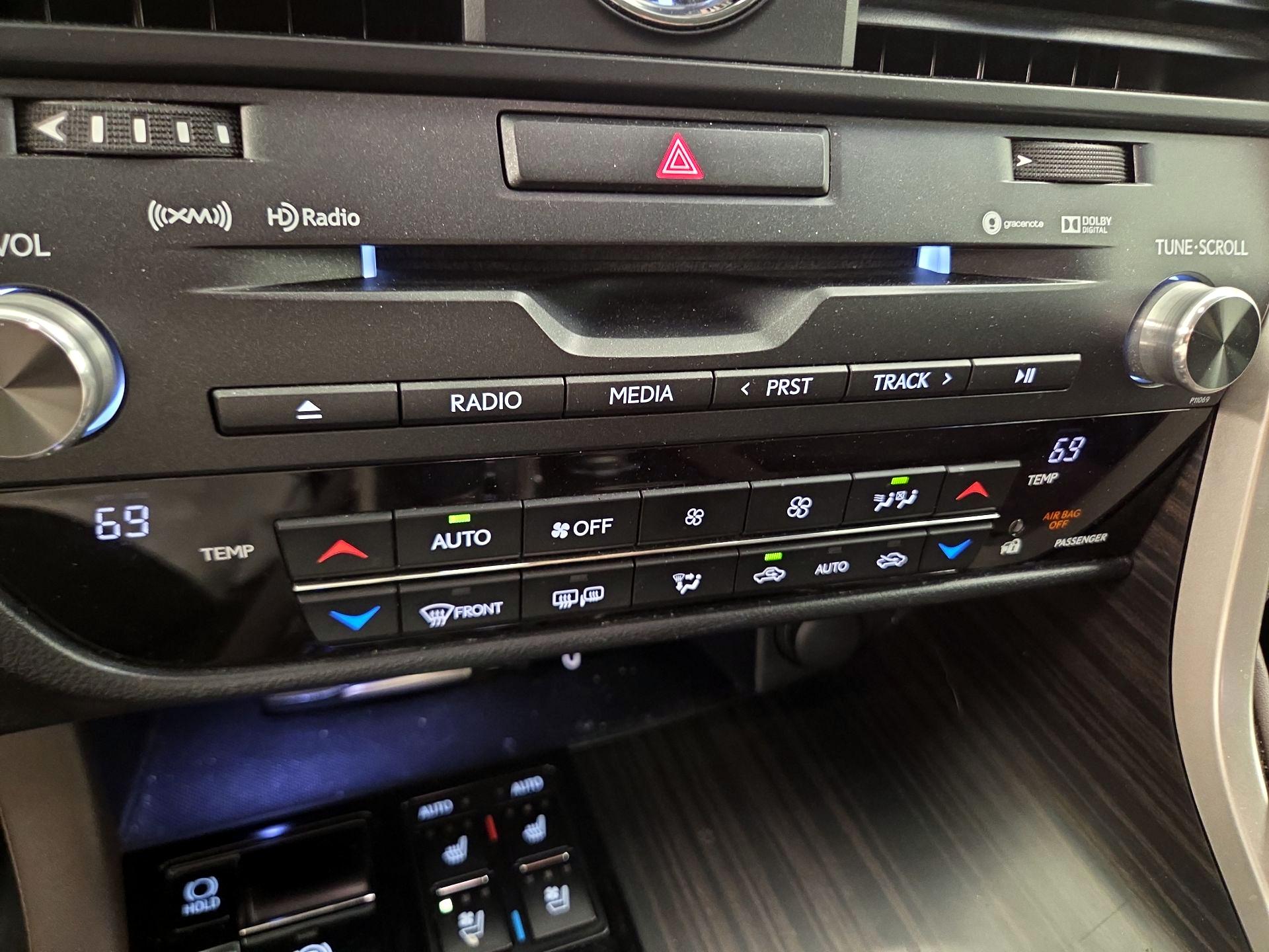 Thumbnail: 2016 Lexus RX - 17