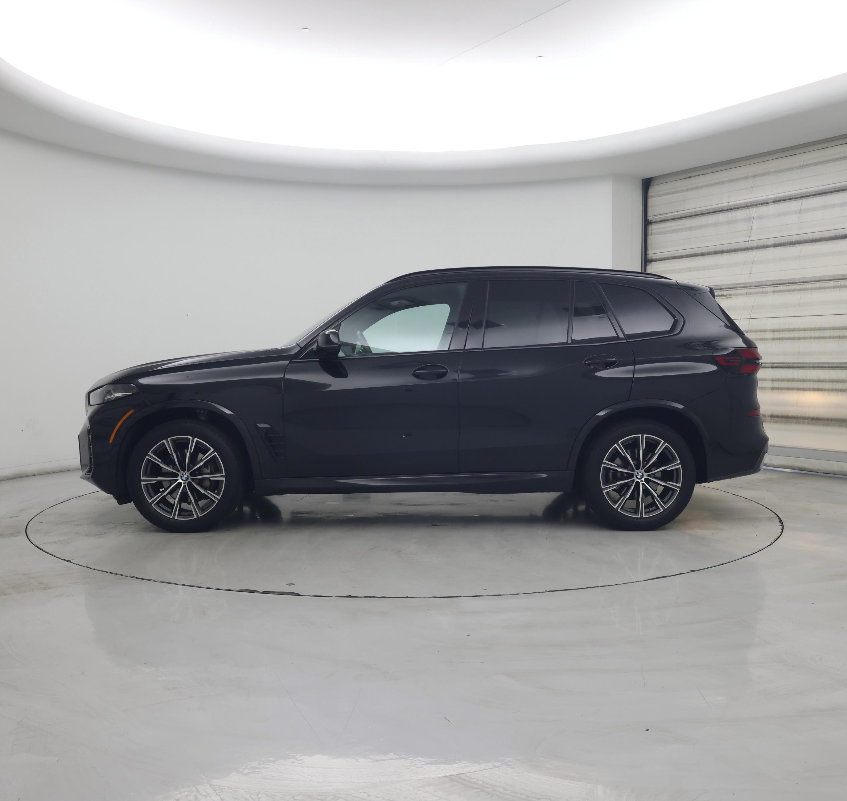 Thumbnail: 2024 BMW X5 - 3