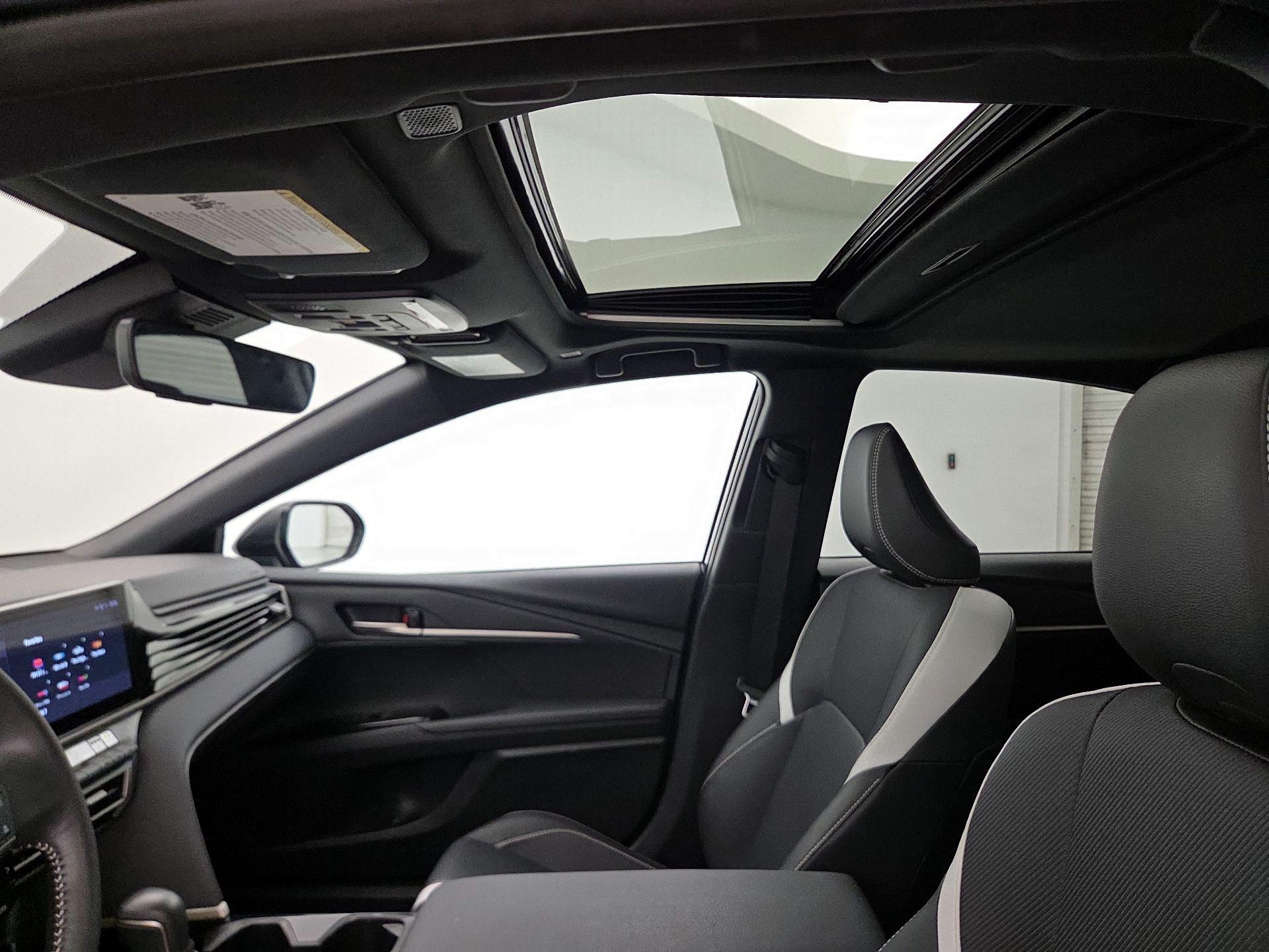 Thumbnail: 2025 Toyota Camry - 19