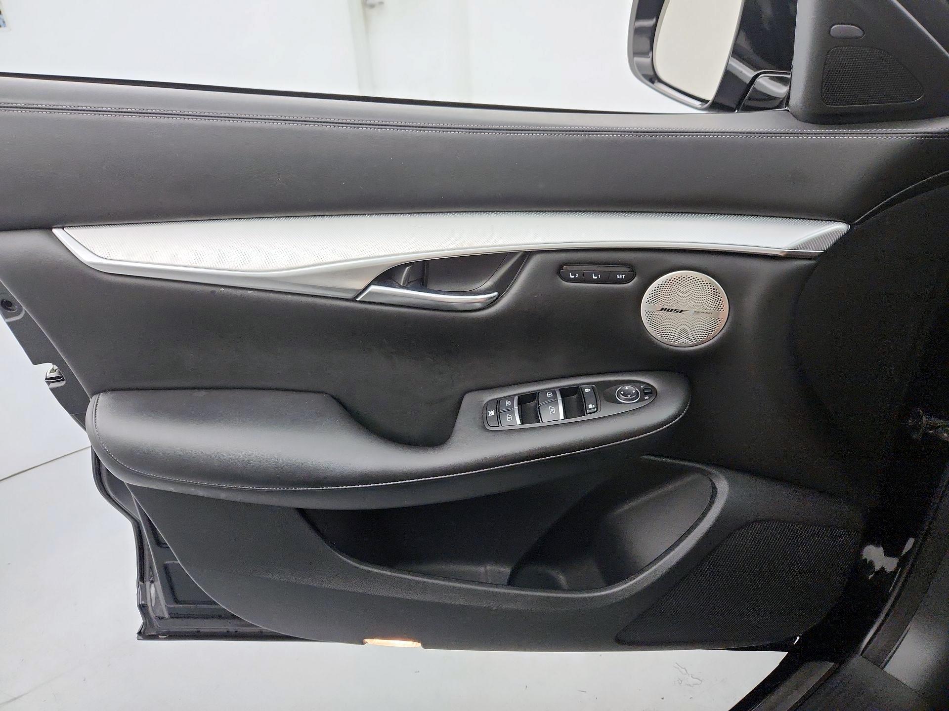 Thumbnail: 2021 INFINITI QX50 - 10